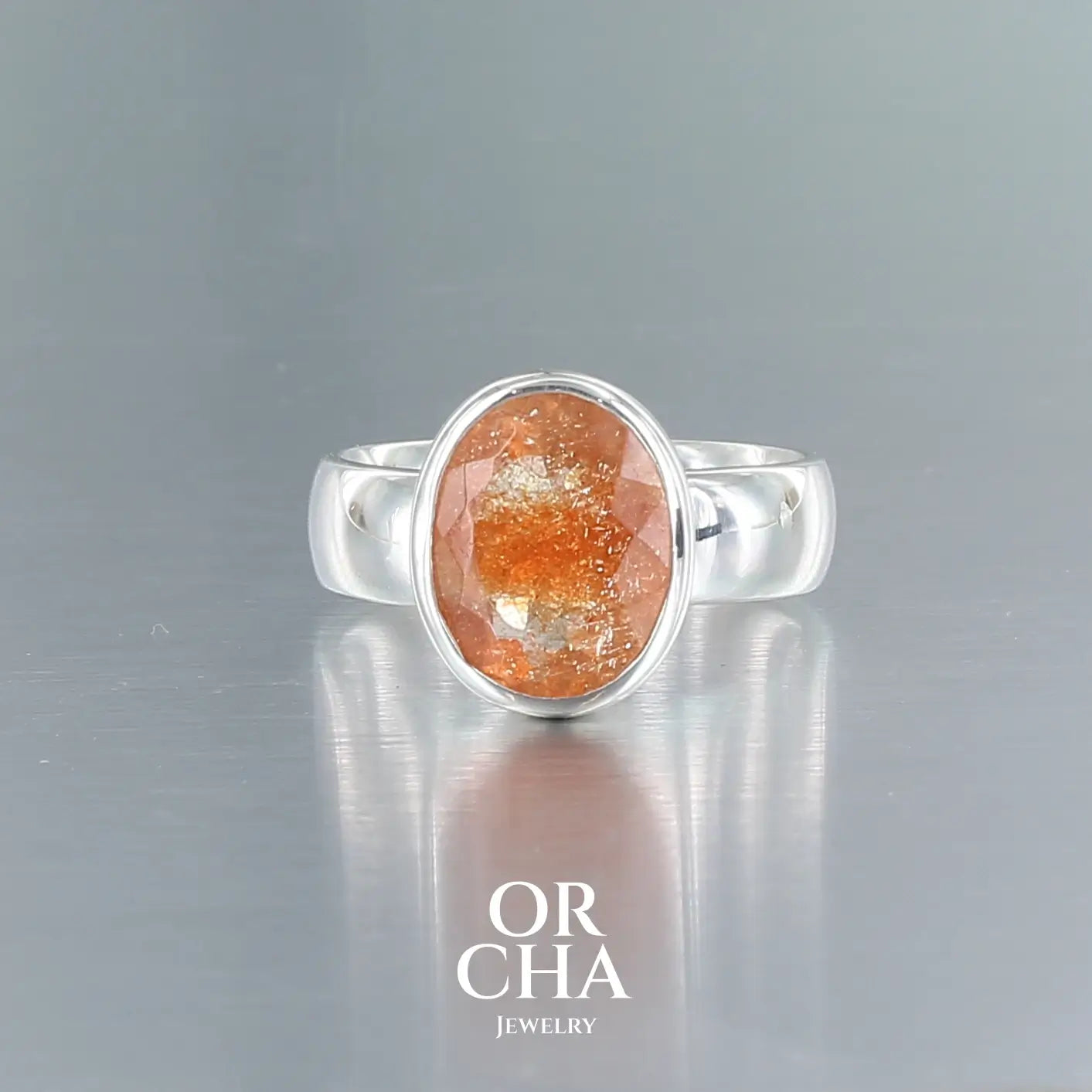 Bague en argent avec Pierre de soleil - Essential