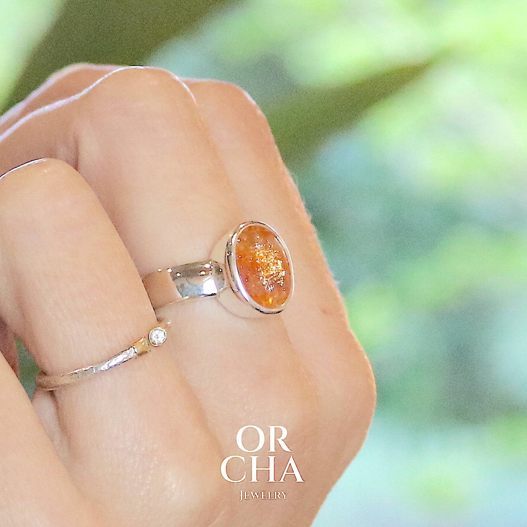 Bague en argent avec Pierre de soleil - Essential