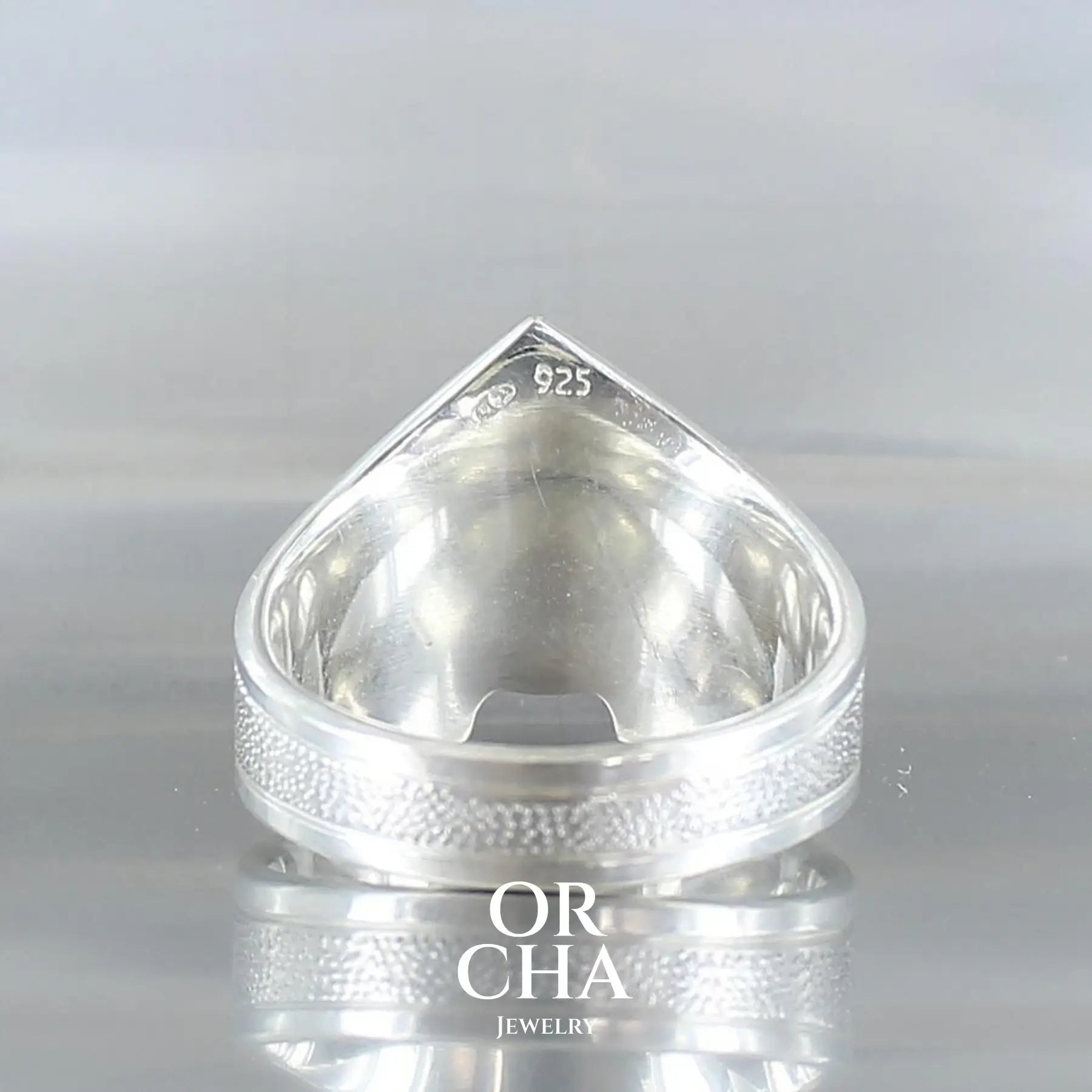 Bague en argent avec Aigue Marine - Bastet