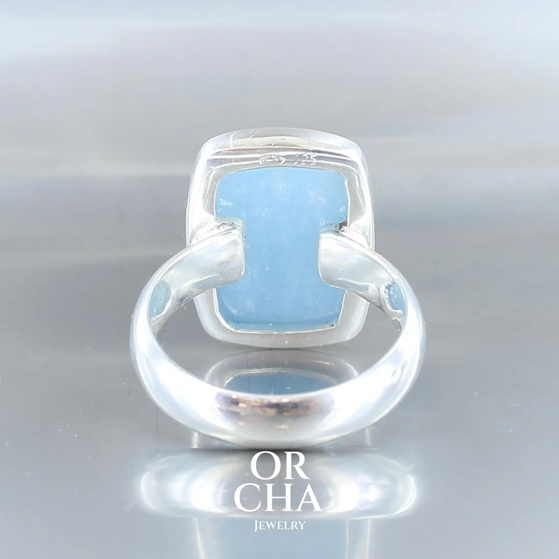 Silver ring with Aquamarine - Essential