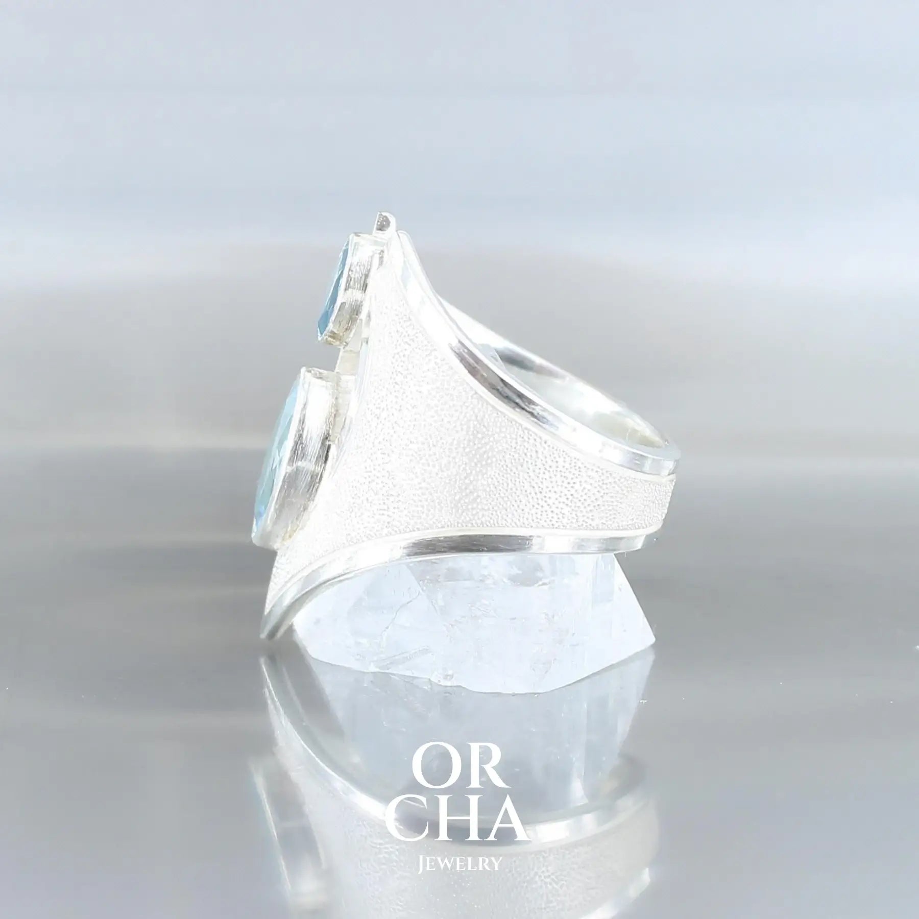 Silver ring with Aquamarine - Bastet