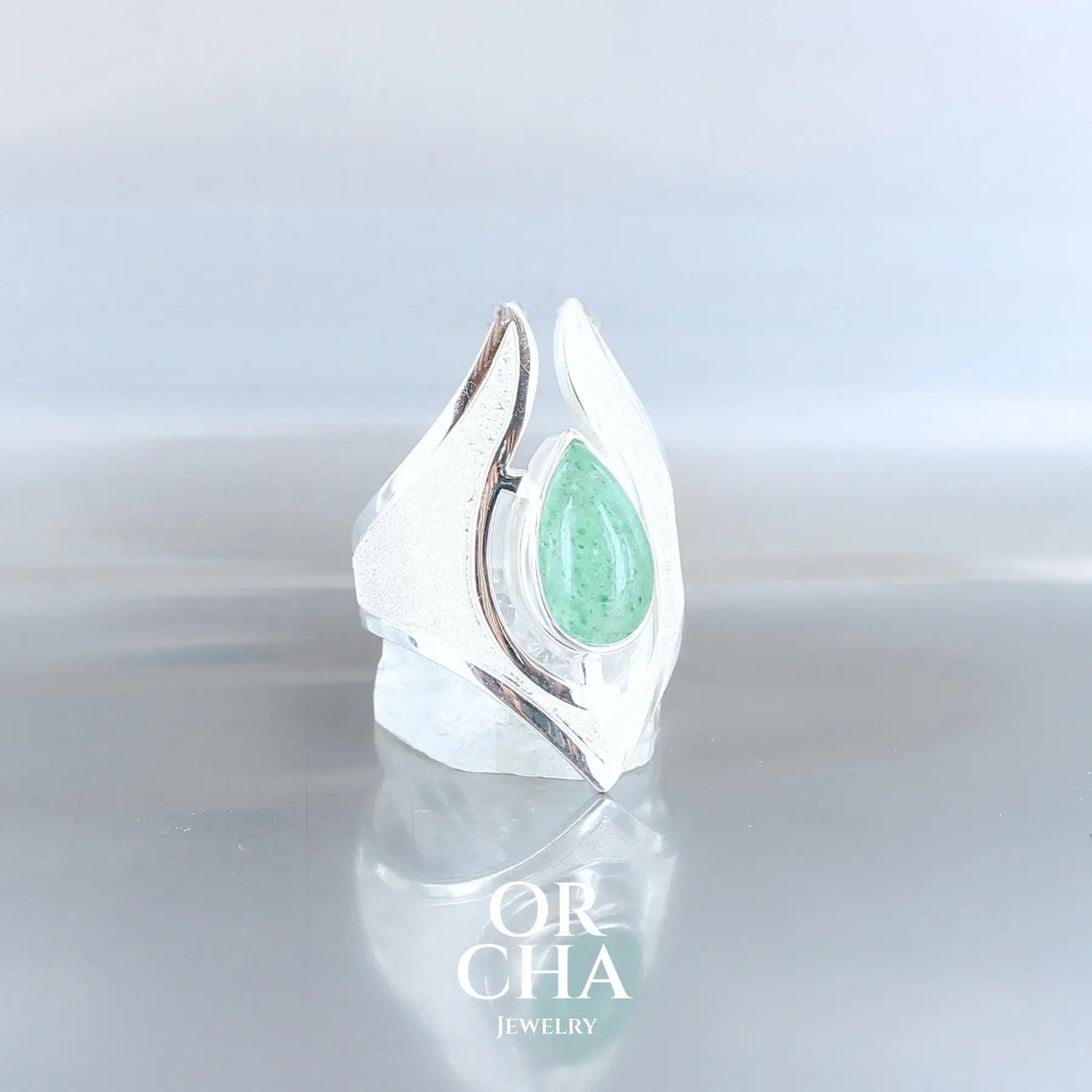 Bague en argent avec Aventurine - Bastet