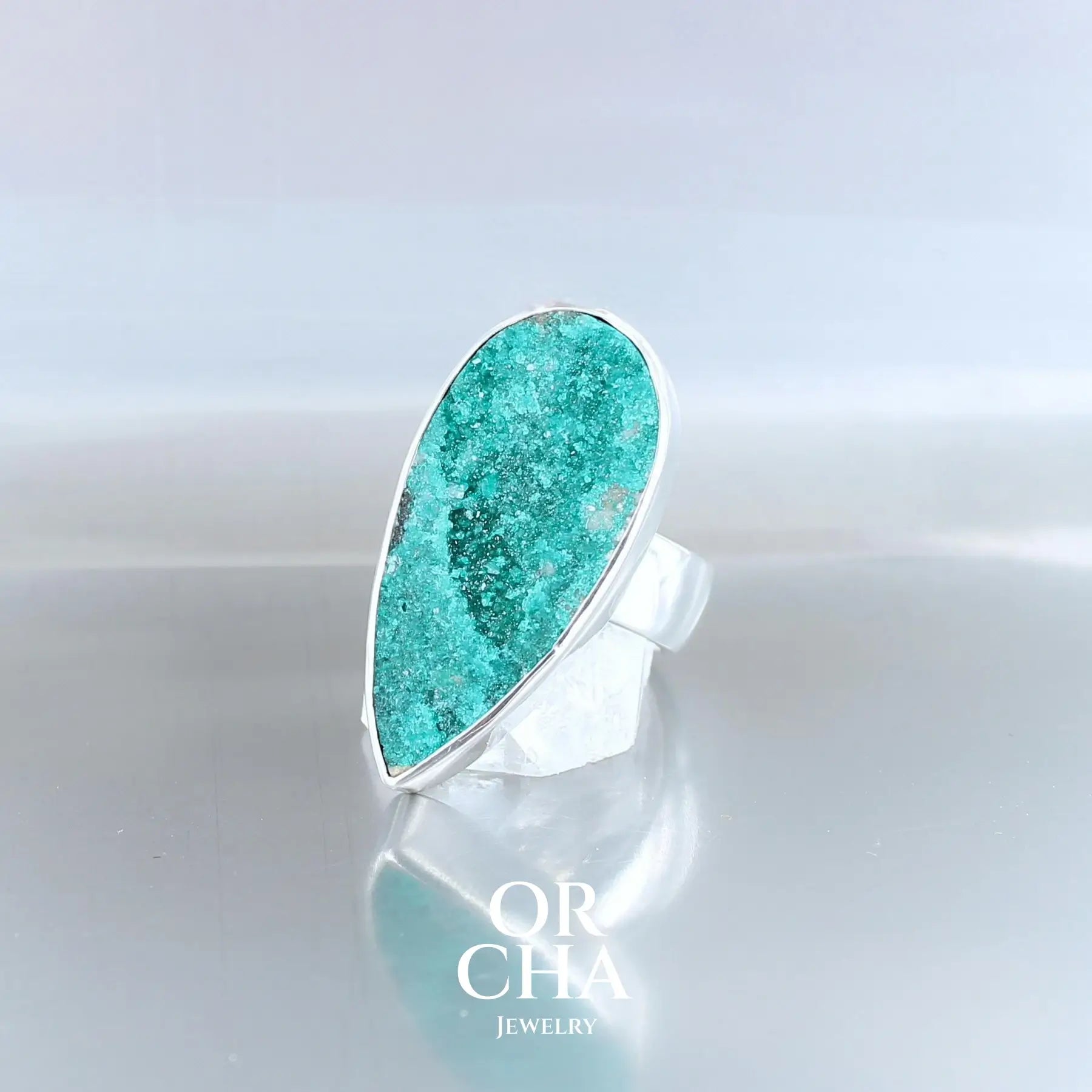 Bague en argent avec Dioptase - Essential