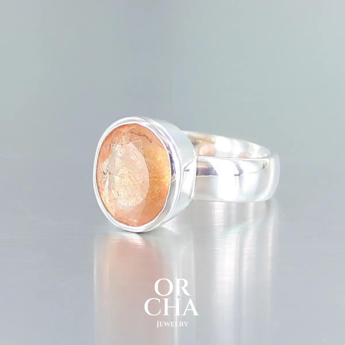 Bague en argent avec Pierre de soleil - Essential