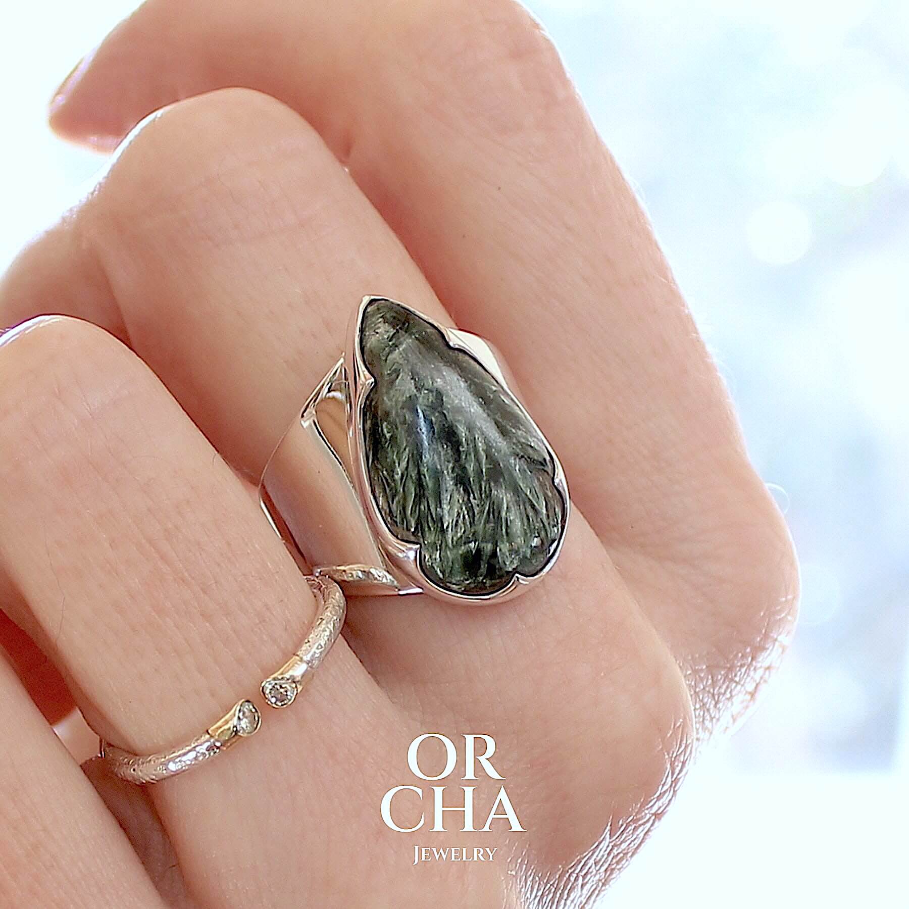 Bague en argent avec Séraphinite - Orcha