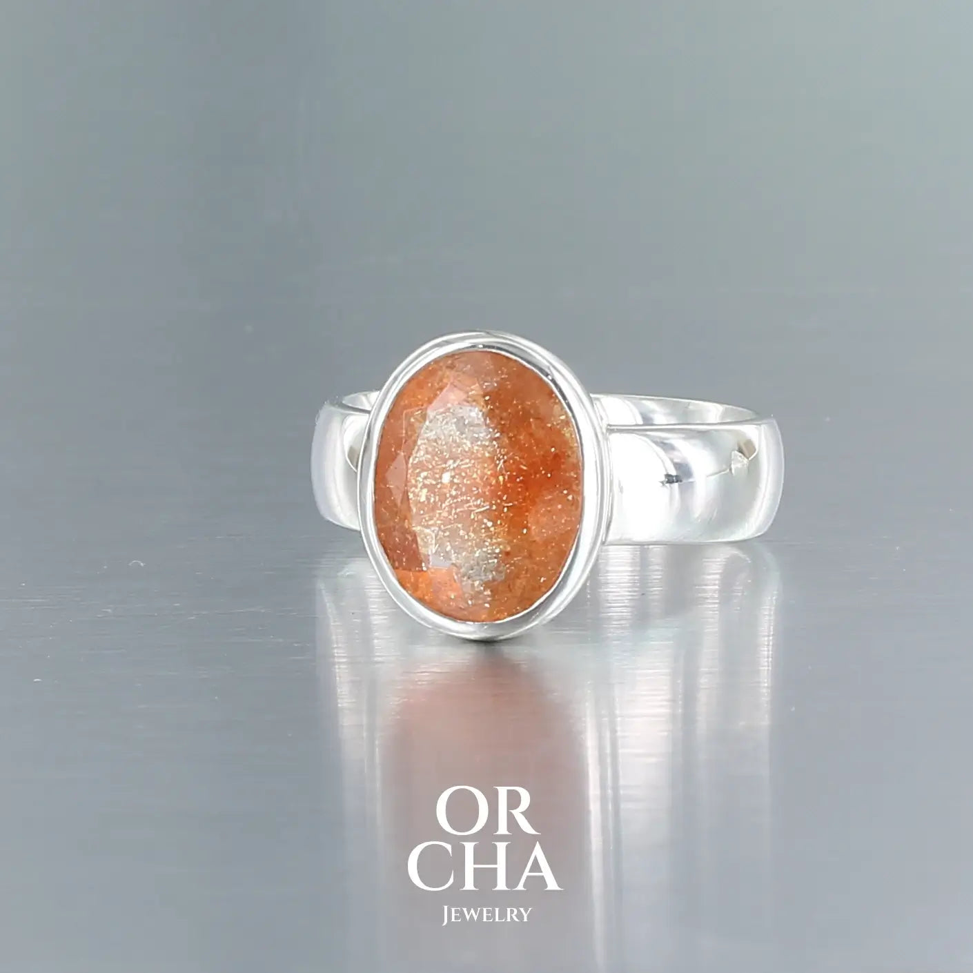 Bague en argent avec Pierre de soleil - Essential