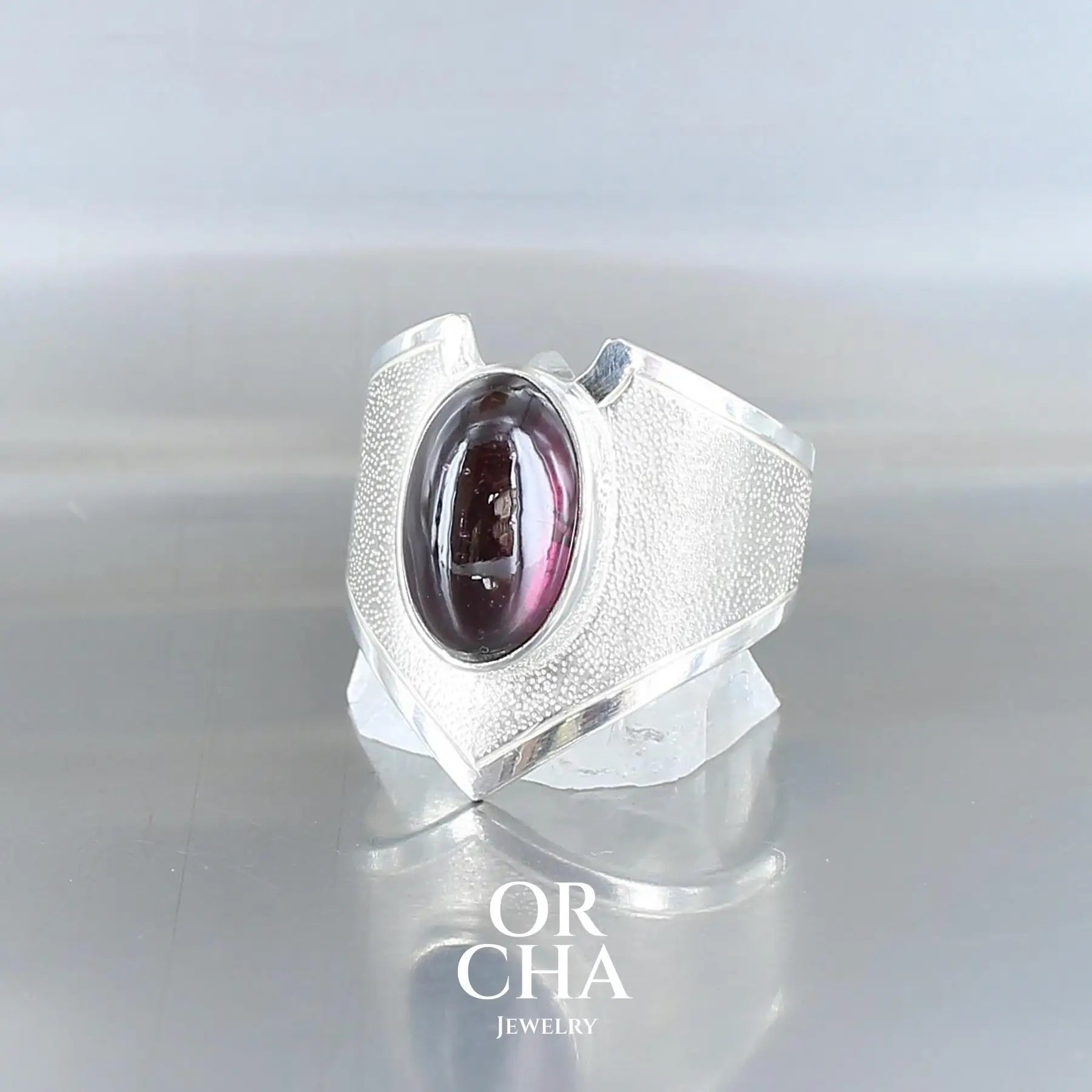 Bague en argent avec Grenat - Bastet