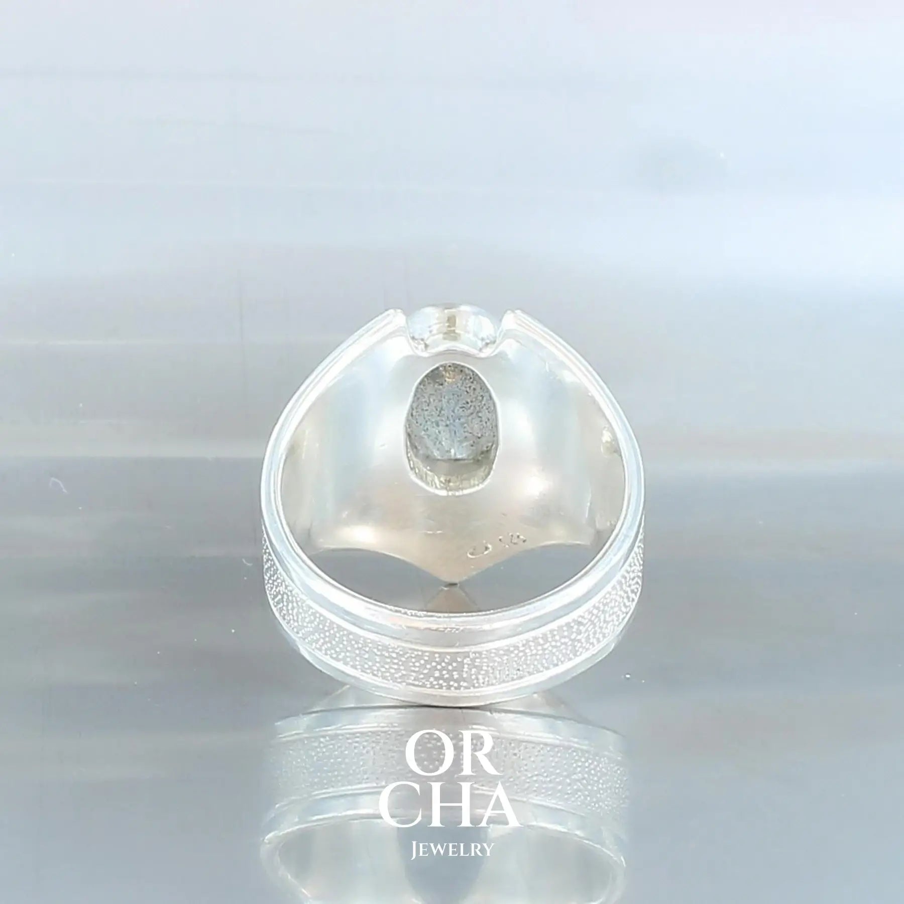 Bague en argent avec Labradorite - Bastet