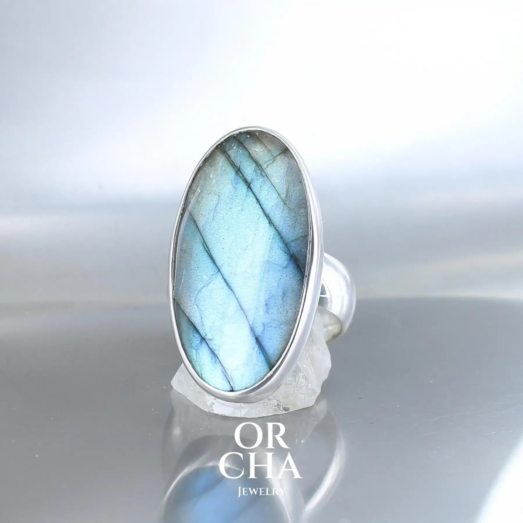 Bague en argent avec Labradorite - Essential