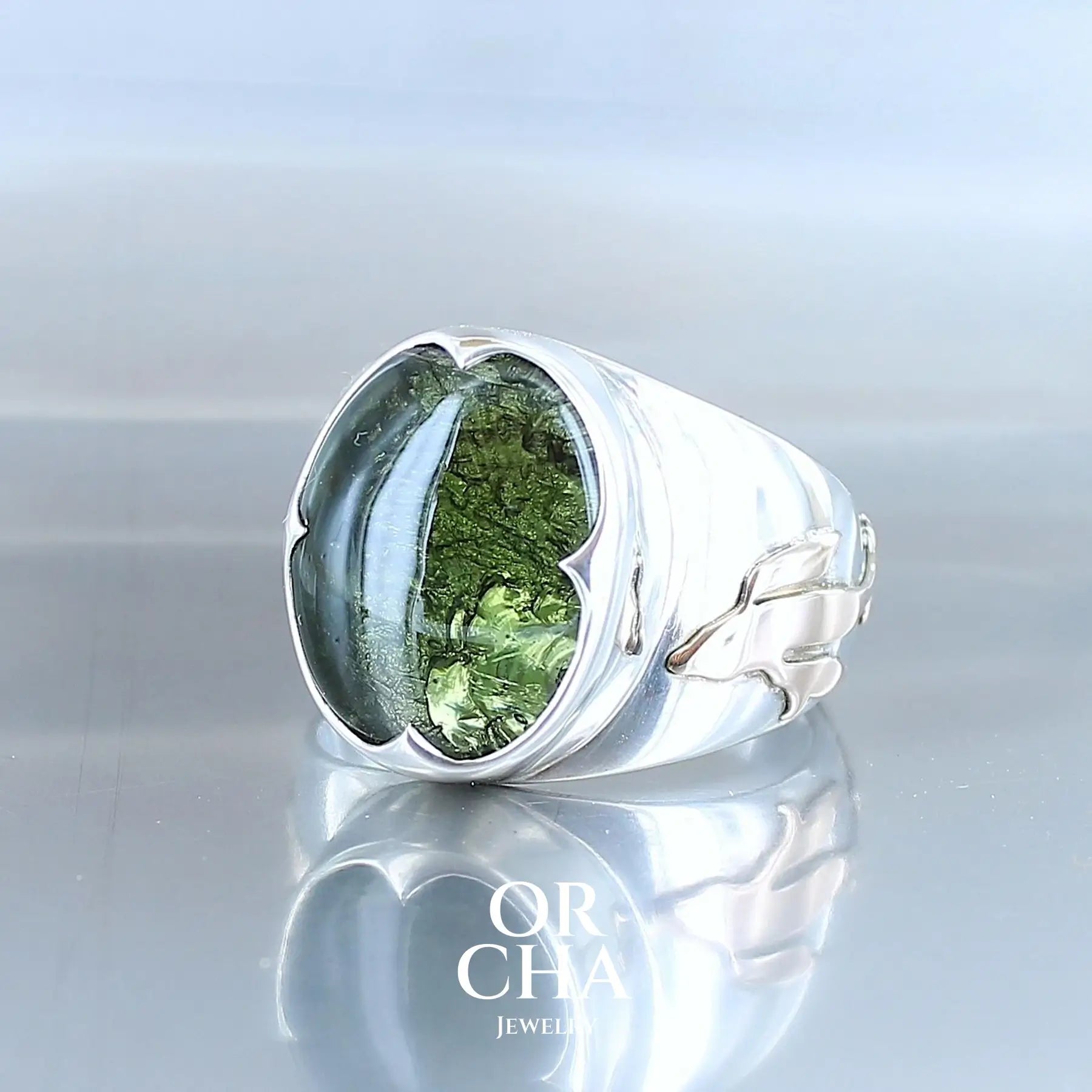 Bague pour homme avec Moldavite - Koï Fish - Sauvage