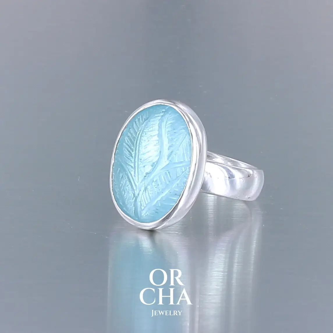 Bague en argent avec Topaze bleue - Essential