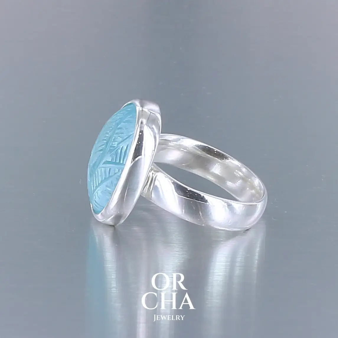 Bague en argent avec Topaze bleue - Essential