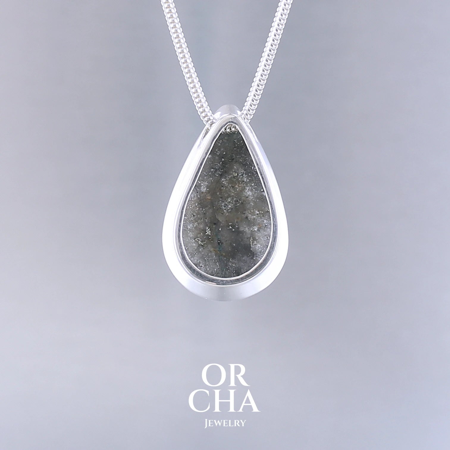 Réservé. Collier solitaire en argent avec Turquoise  - Essential