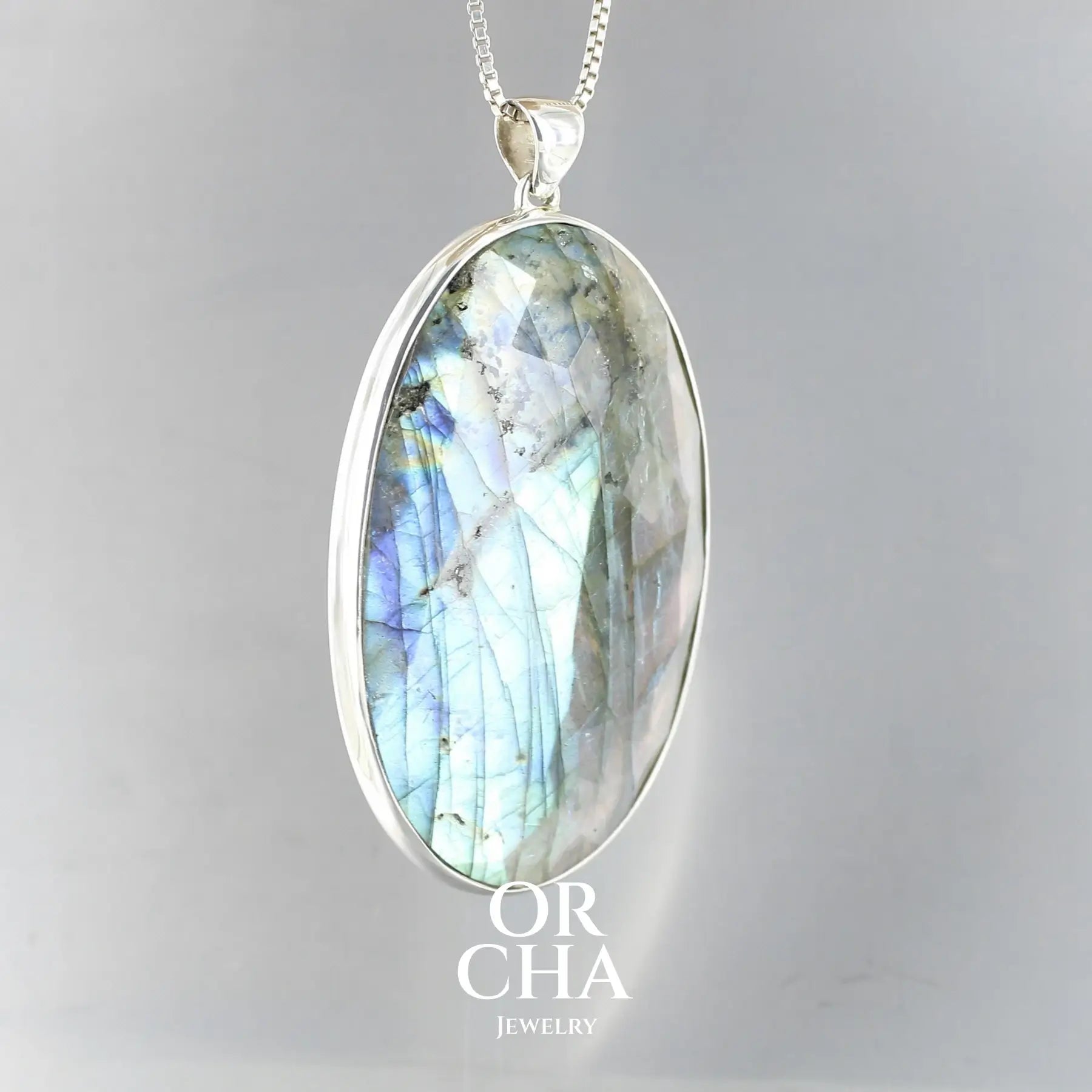 Pendentif en argent avec Labradorite - Essential