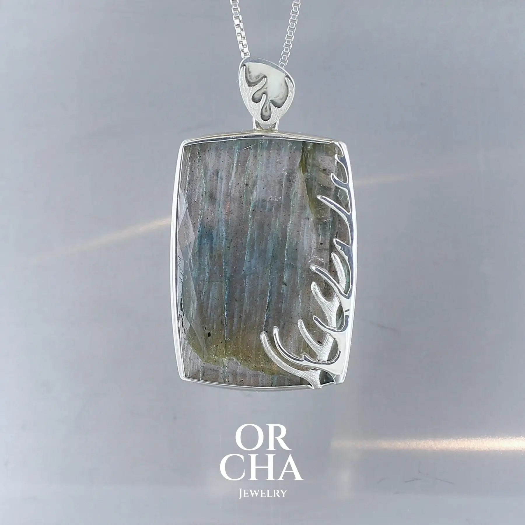 Pendentif en argent avec Labradorite - Sauvage