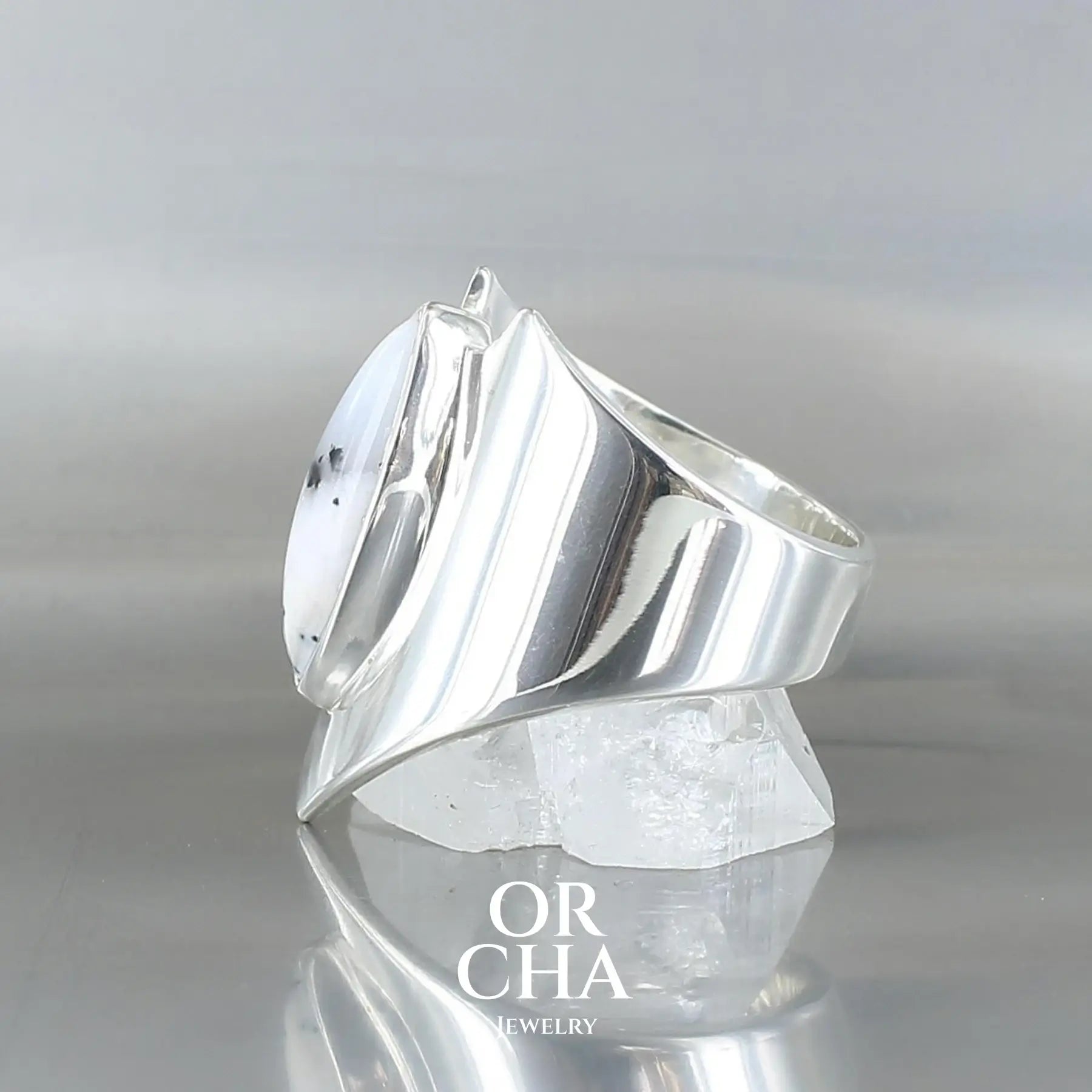 Bague en argent avec Agate Dendritique - Bastet