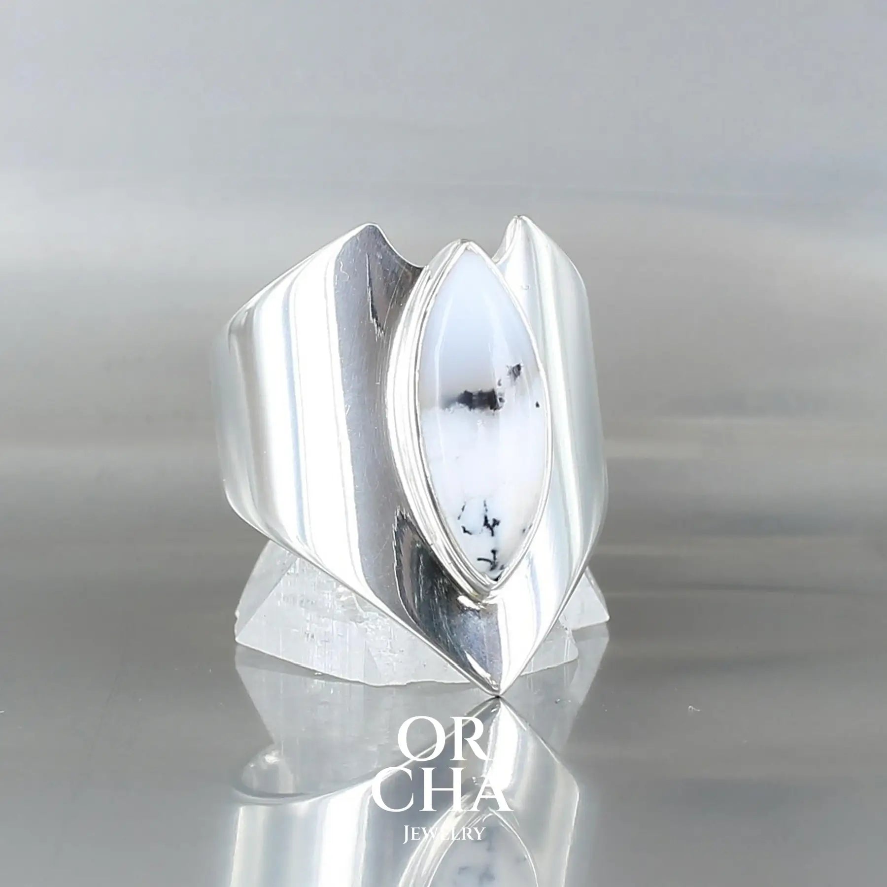 Bague en argent avec Agate Dendritique - Bastet