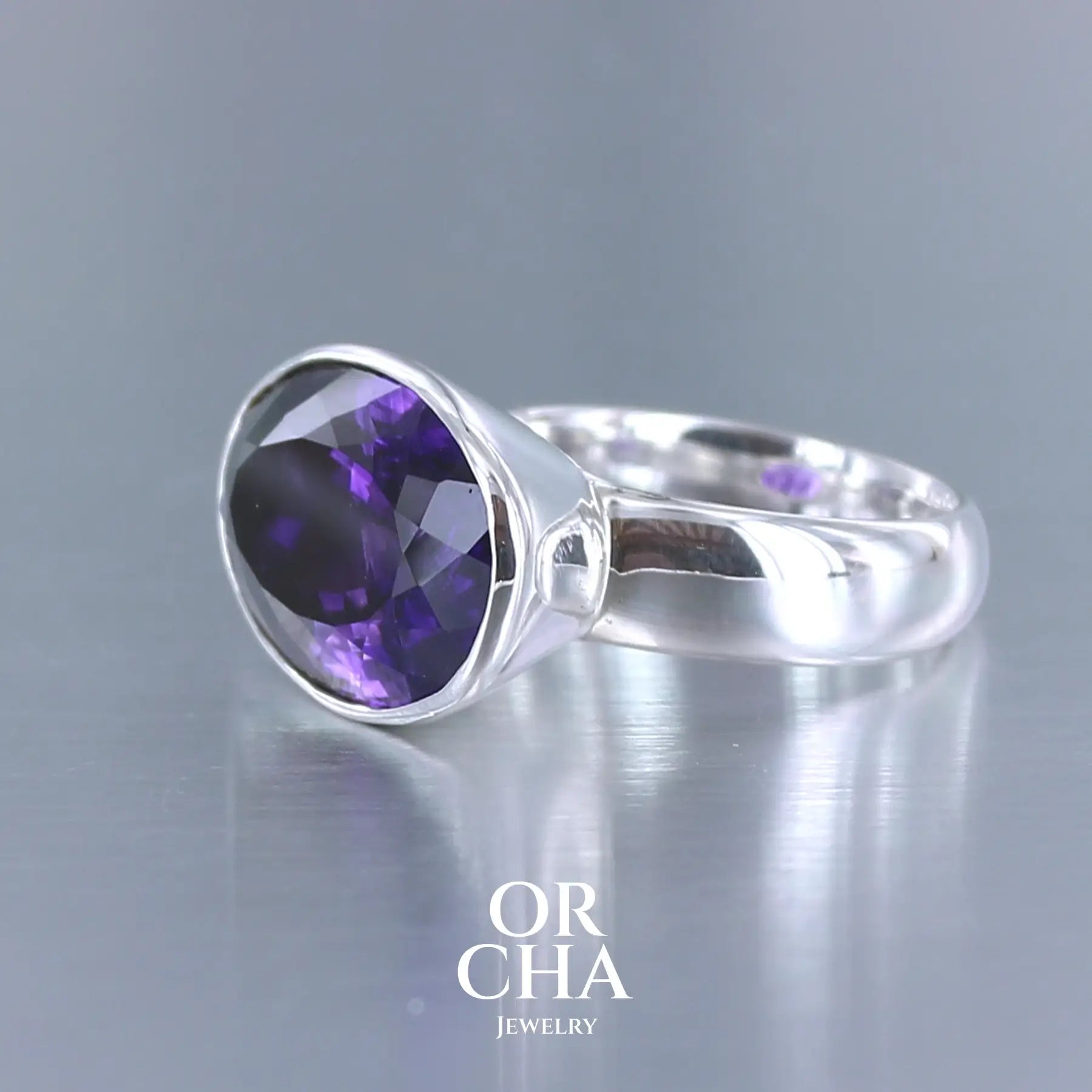 Réservée. Bague cocktail en argent et Améthyste - Essential