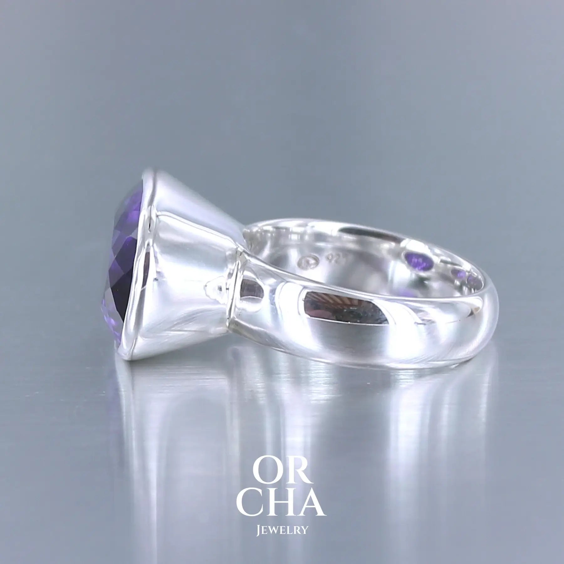 Réservée. Bague cocktail en argent et Améthyste - Essential