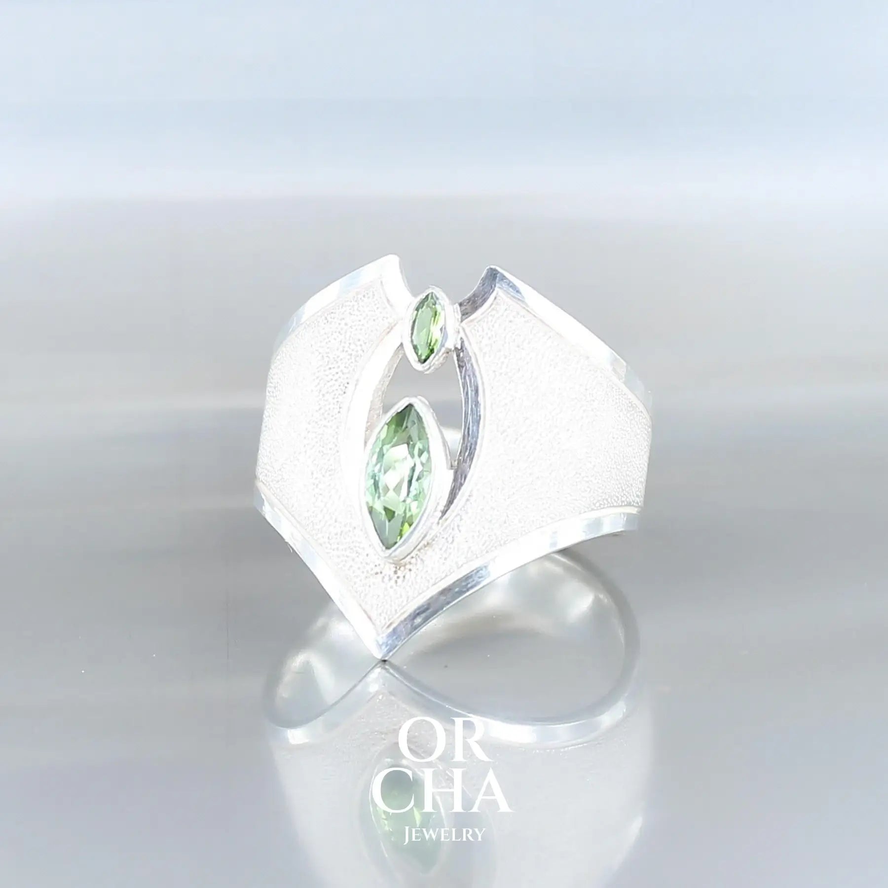 Bague en argent avec Tourmaline - Bastet