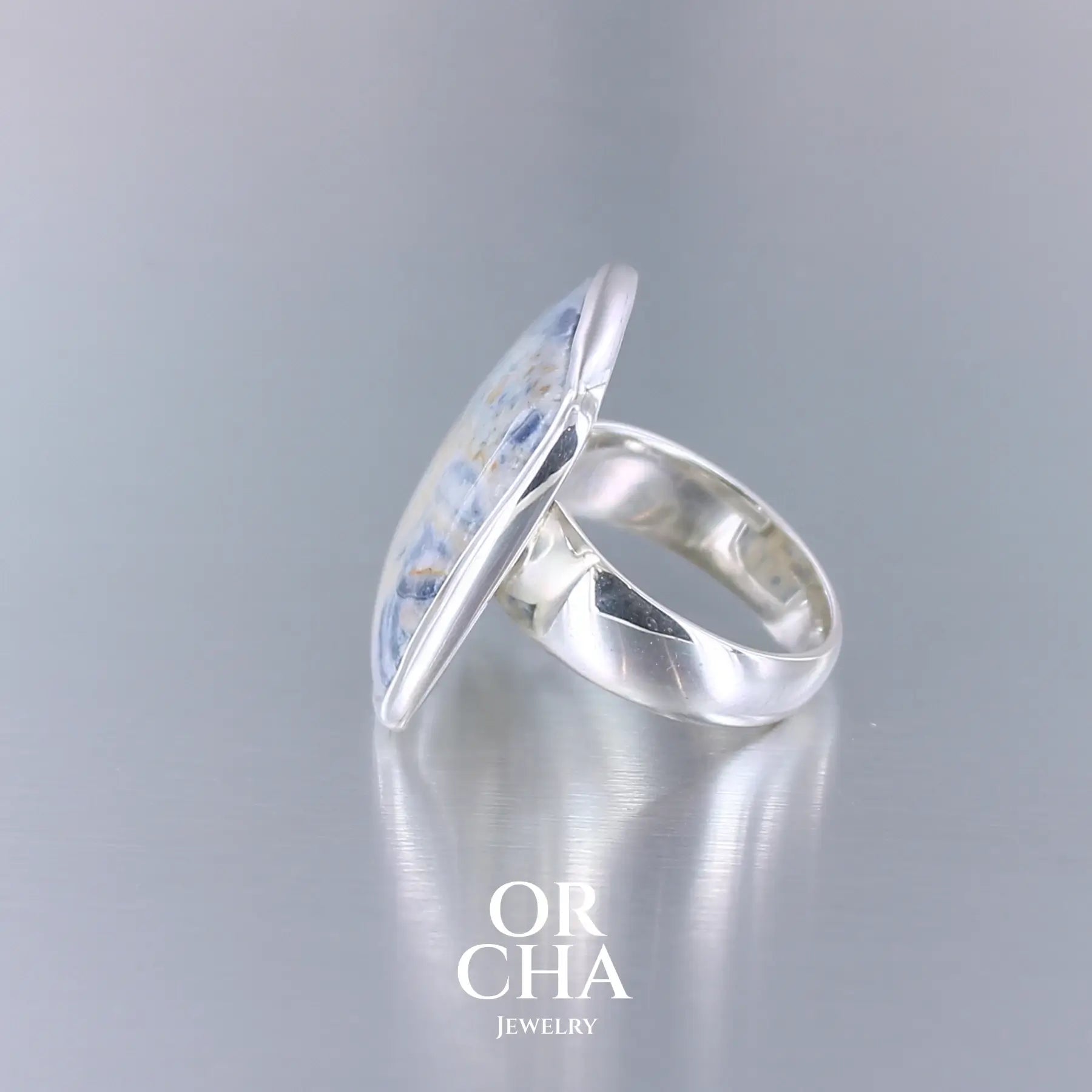 Bague en argent avec Scheelite - Essential
