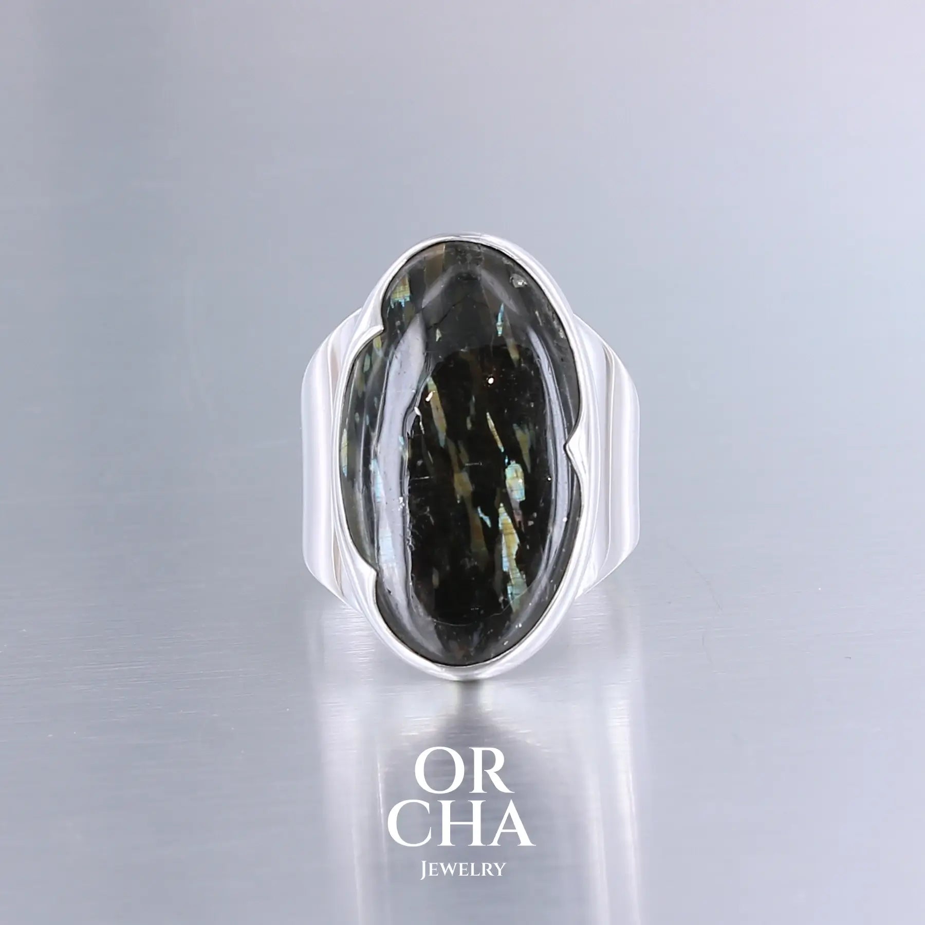 Bague en argent avec Nuumite - Orcha