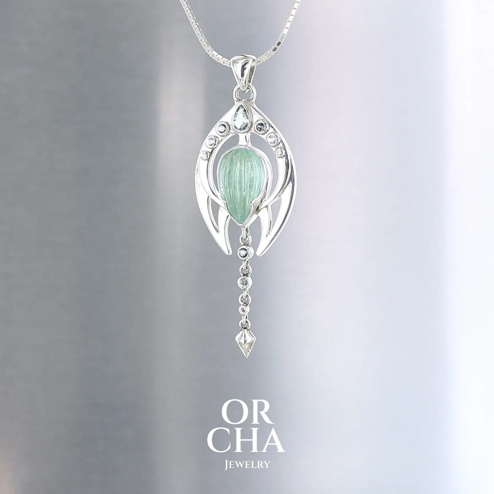 Pendentif en argent avec Aigue Marine - Elven