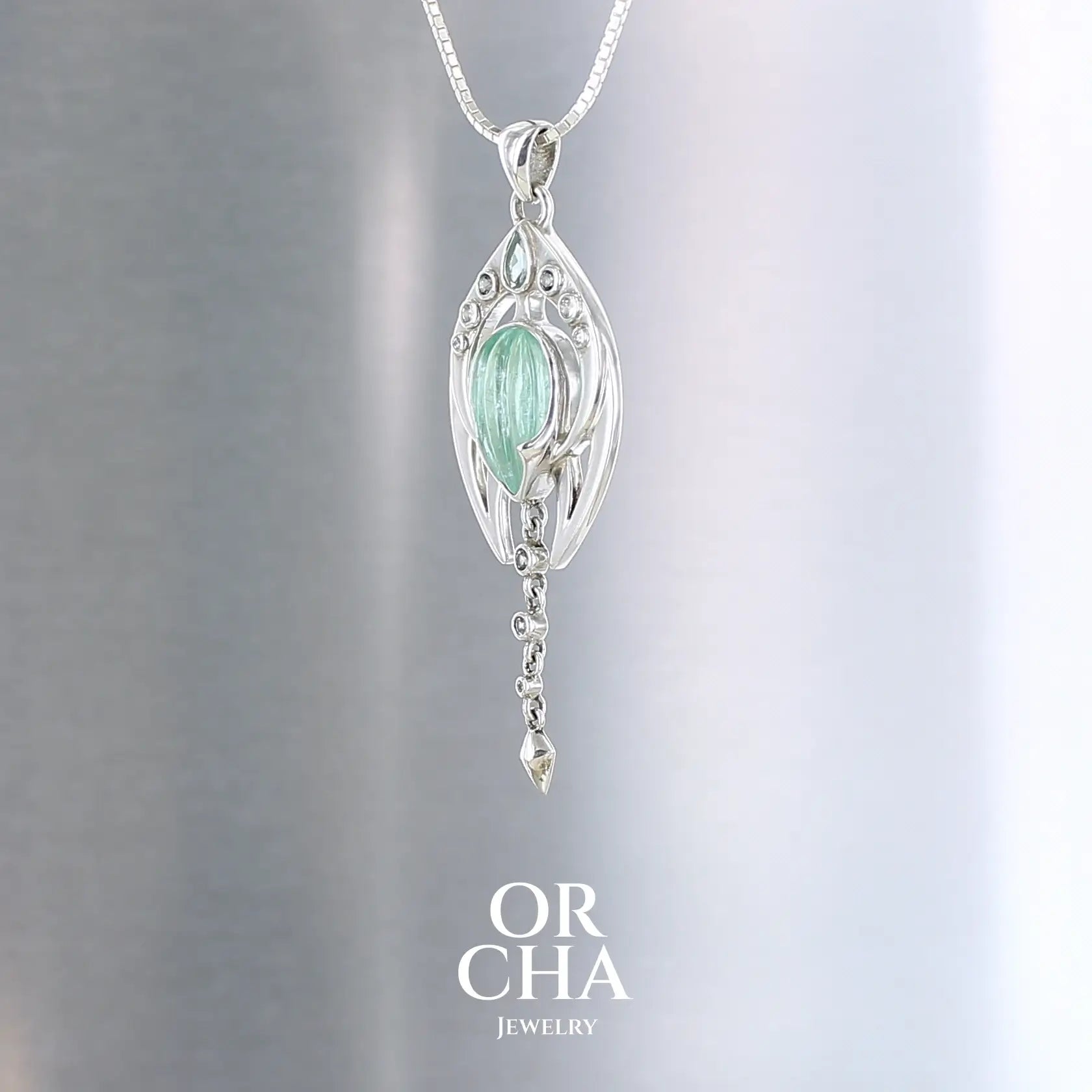 Pendentif en argent avec Aigue Marine - Elven