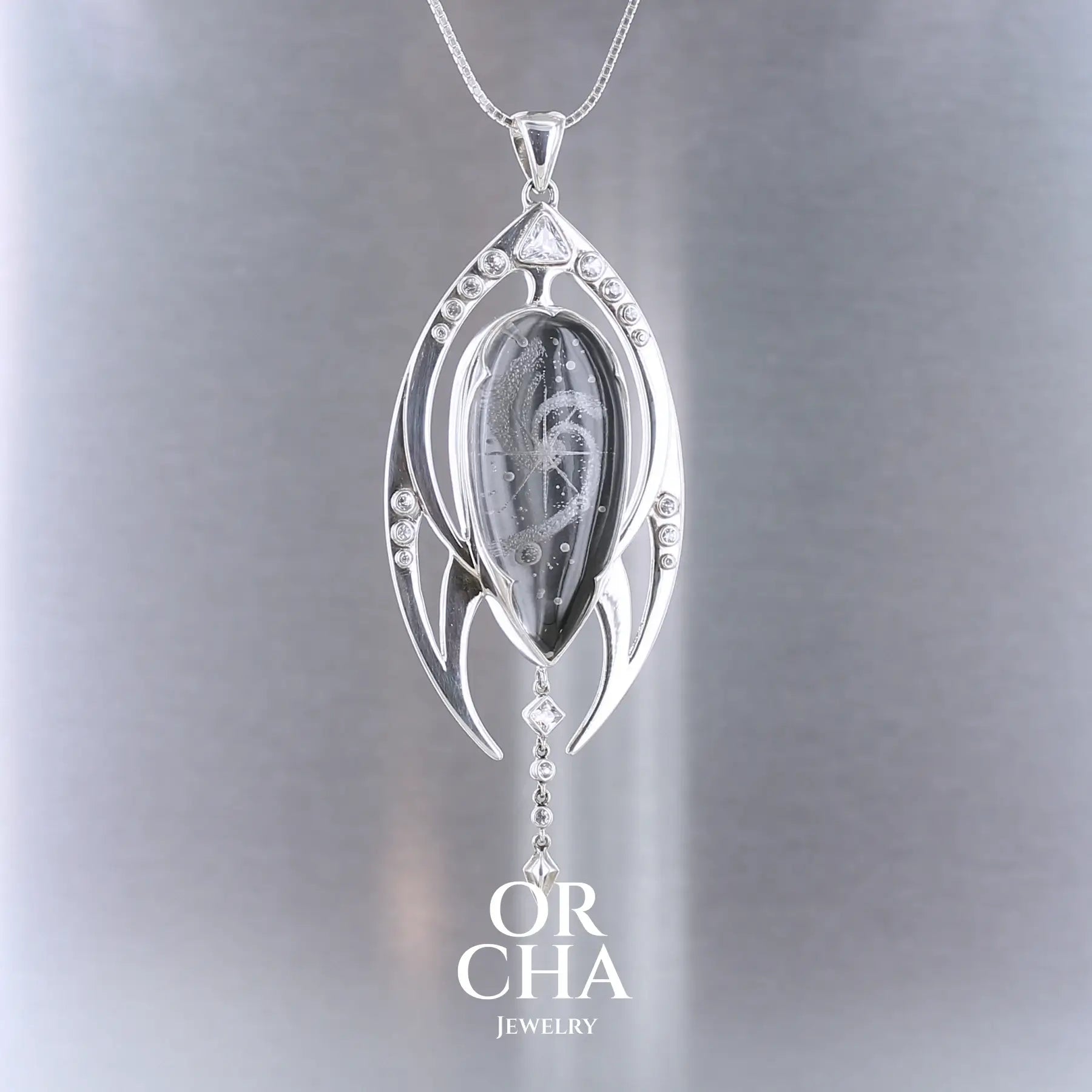 Pendentif en argent avec Cristal de roche gravé - Elven