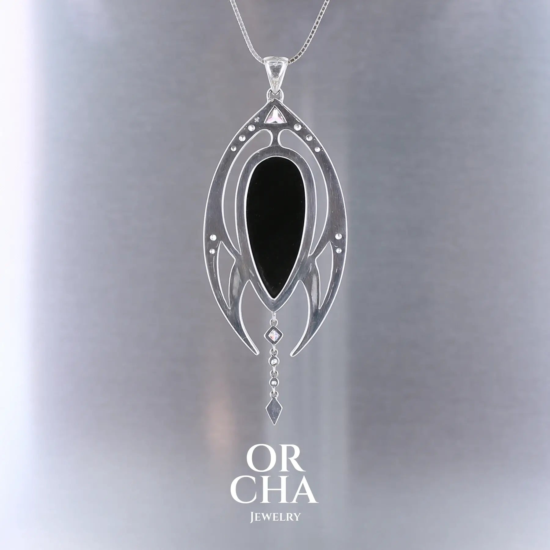 Pendentif en argent avec Cristal de roche gravé - Elven