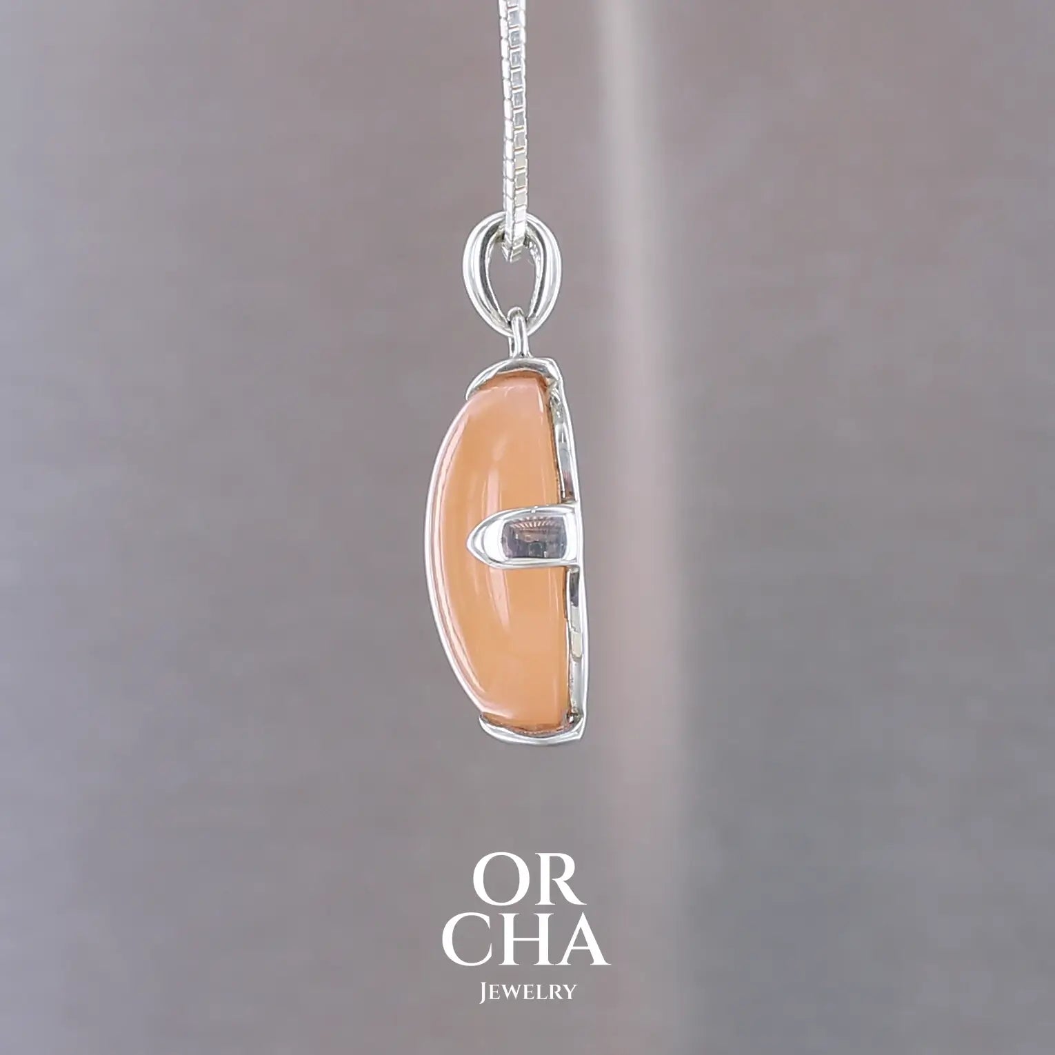 Pendentif en argent avec Pierre de lune - Essential