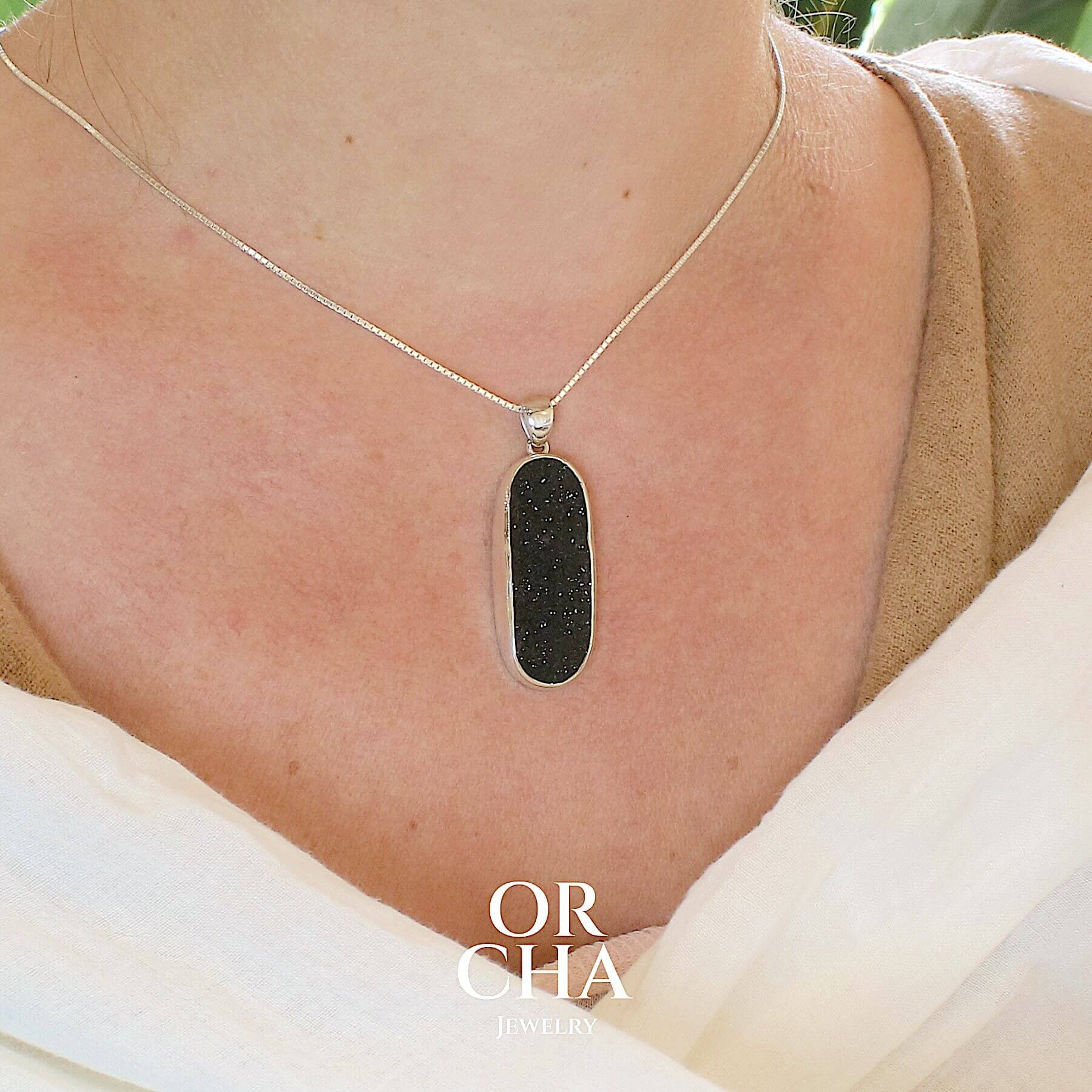 Pendentif en argent avec Bois fossil - Essential