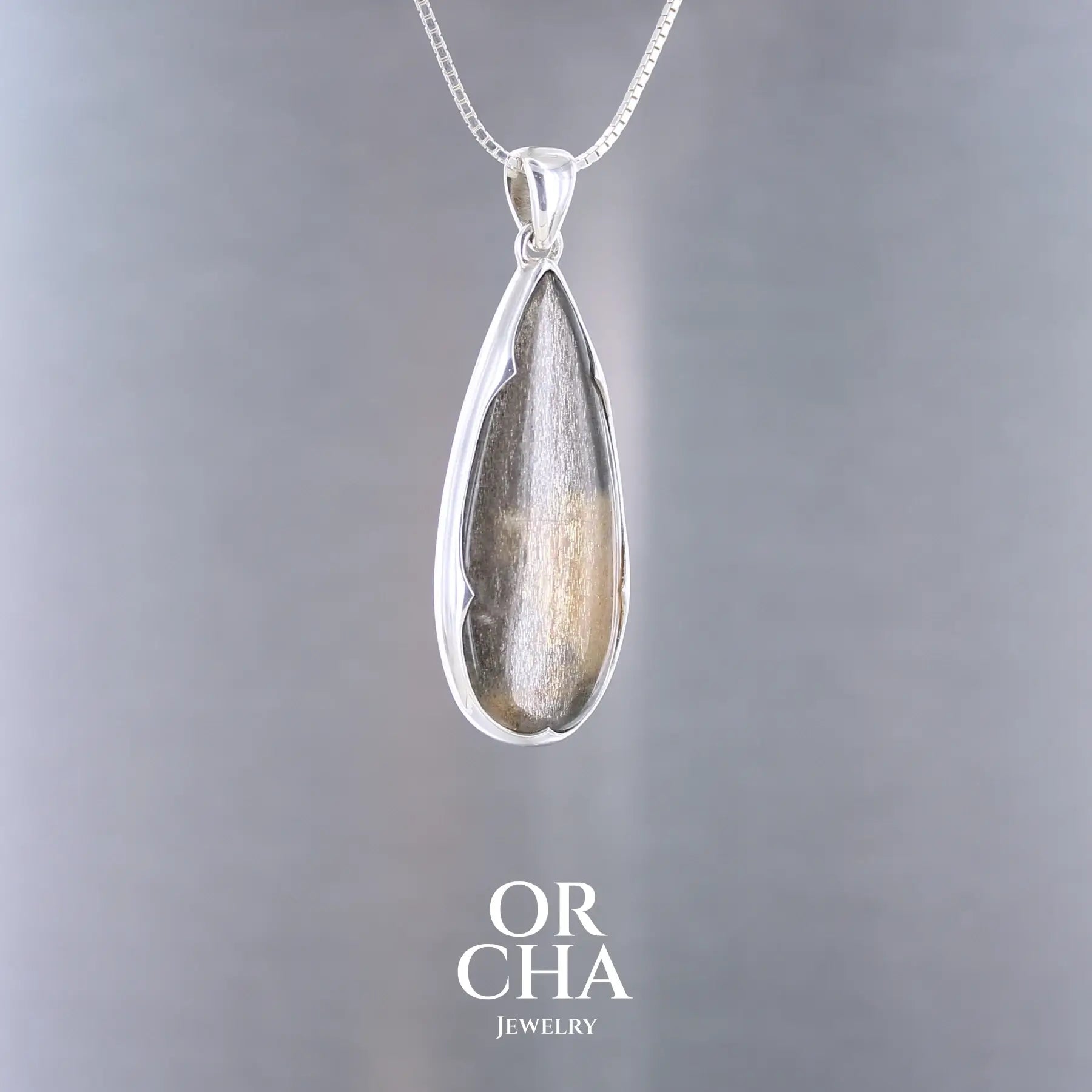 Pendentif en argent avec pierre de soleil noire - Orcha