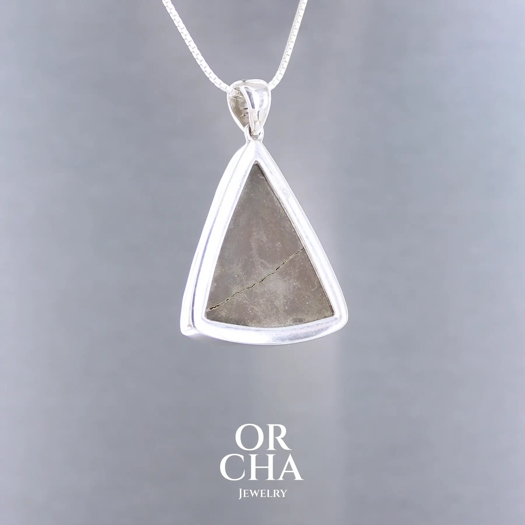 Pendentif en argent avec pyrite brute - Essential