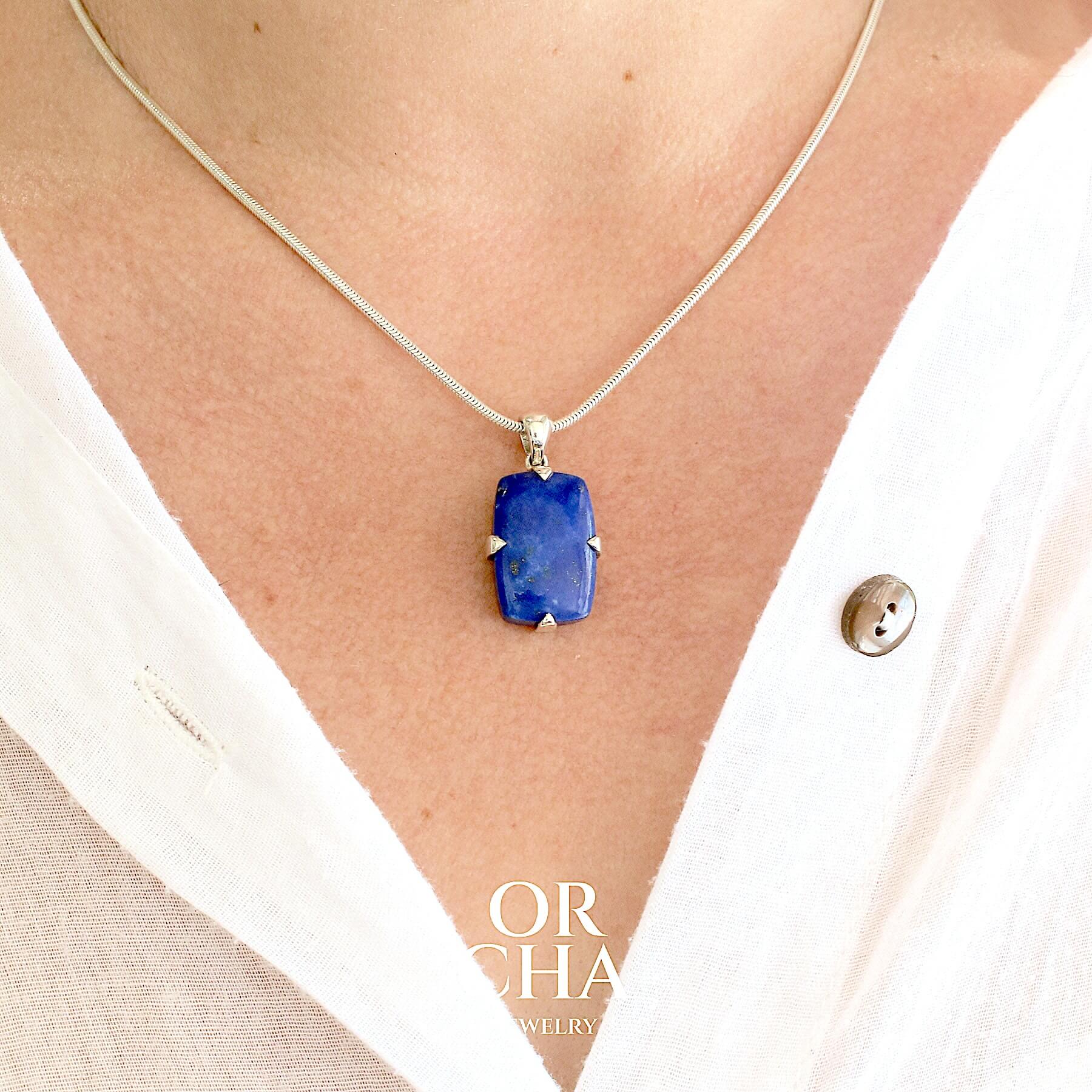 Pendentif en argent avec Lapis lazuli - Essential