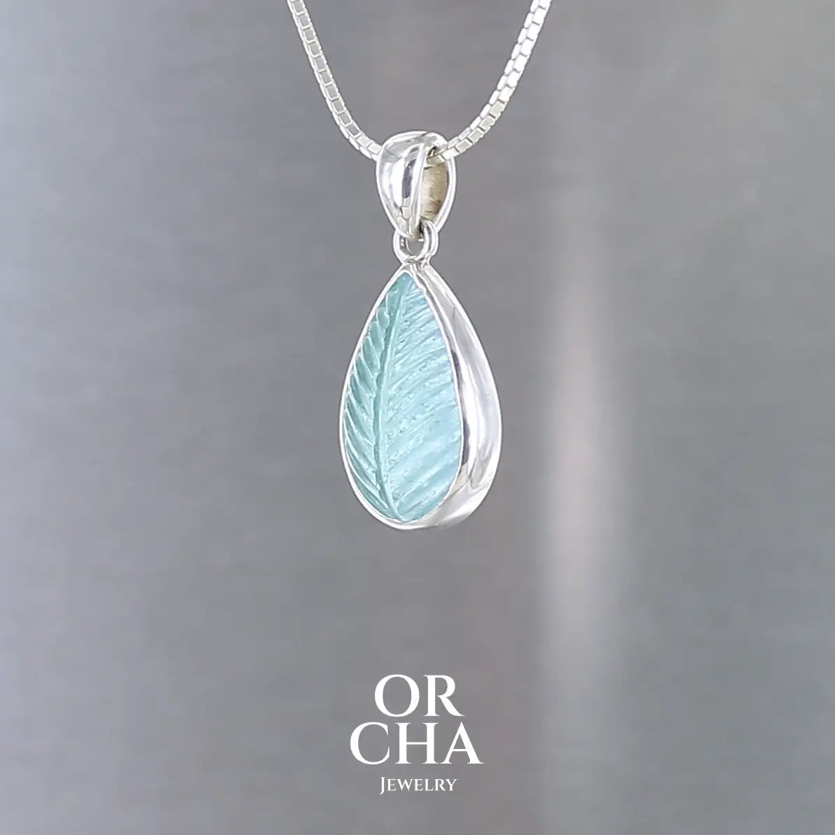 Pendentif en argent avec Topaze bleue - Essential