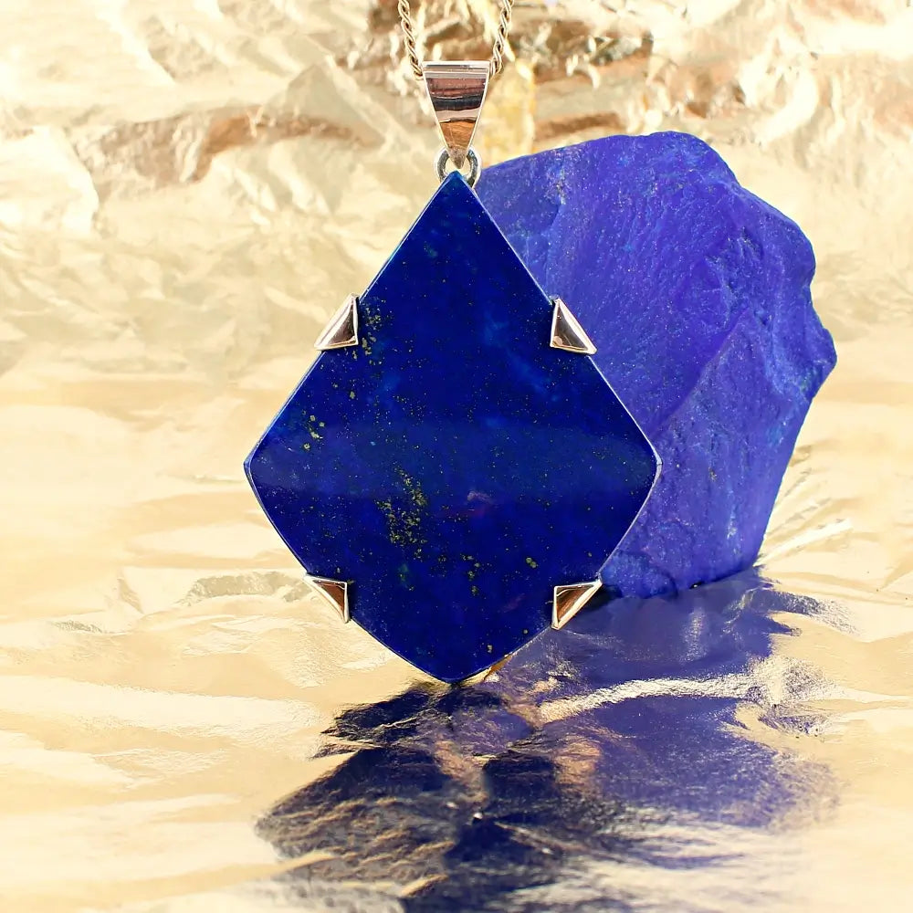 Lapis lazuli pour article de blog Orcha jewelry