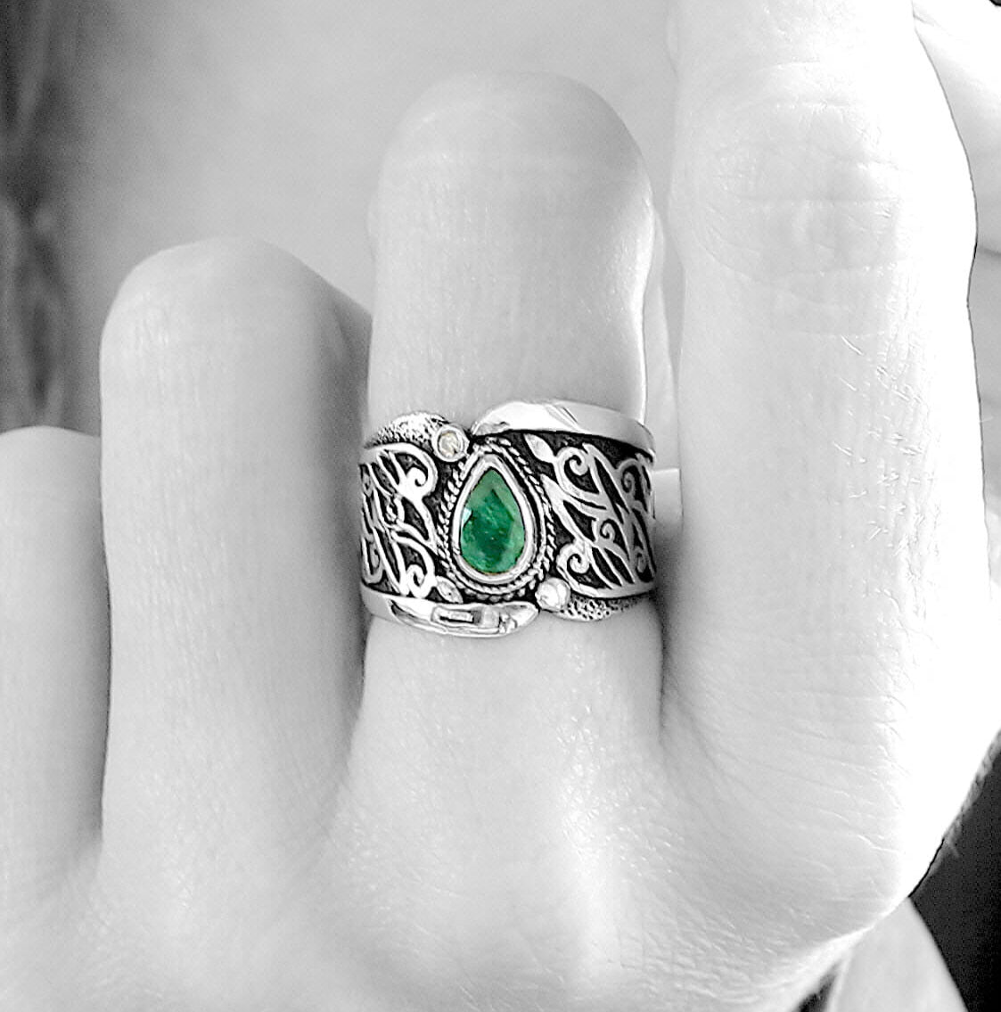 Bague en argent avec Emeraude - Elven