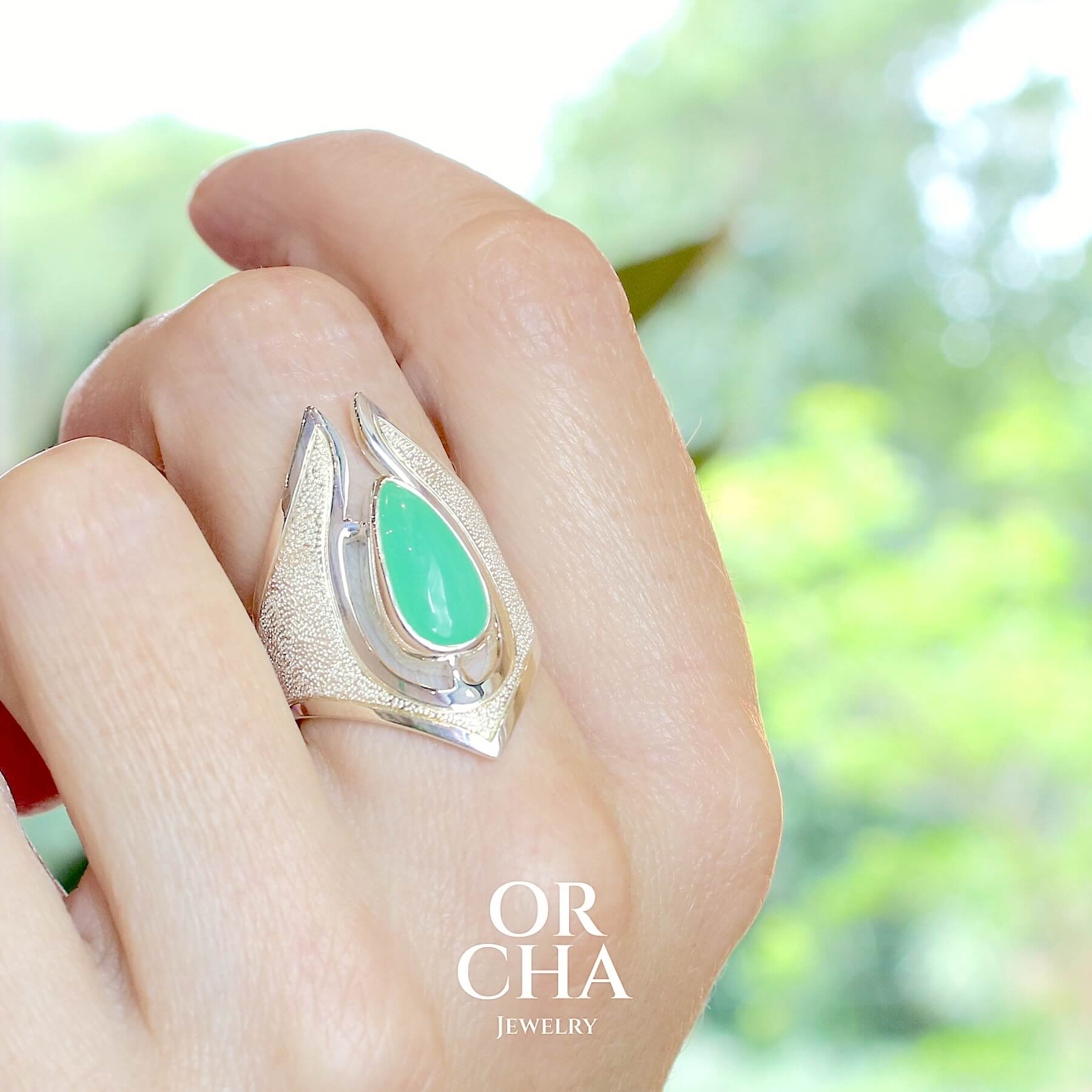 Bague en argent avec Chrysoprase - Bastet