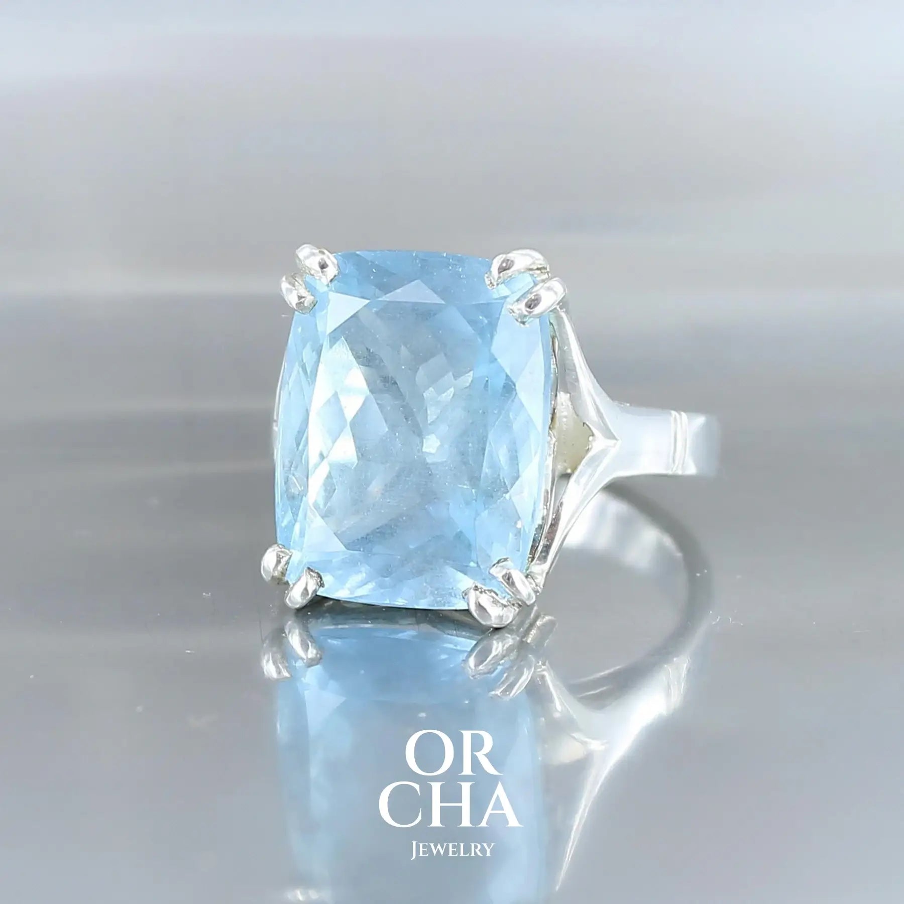 Silver ring with Aquamarine - Paradise