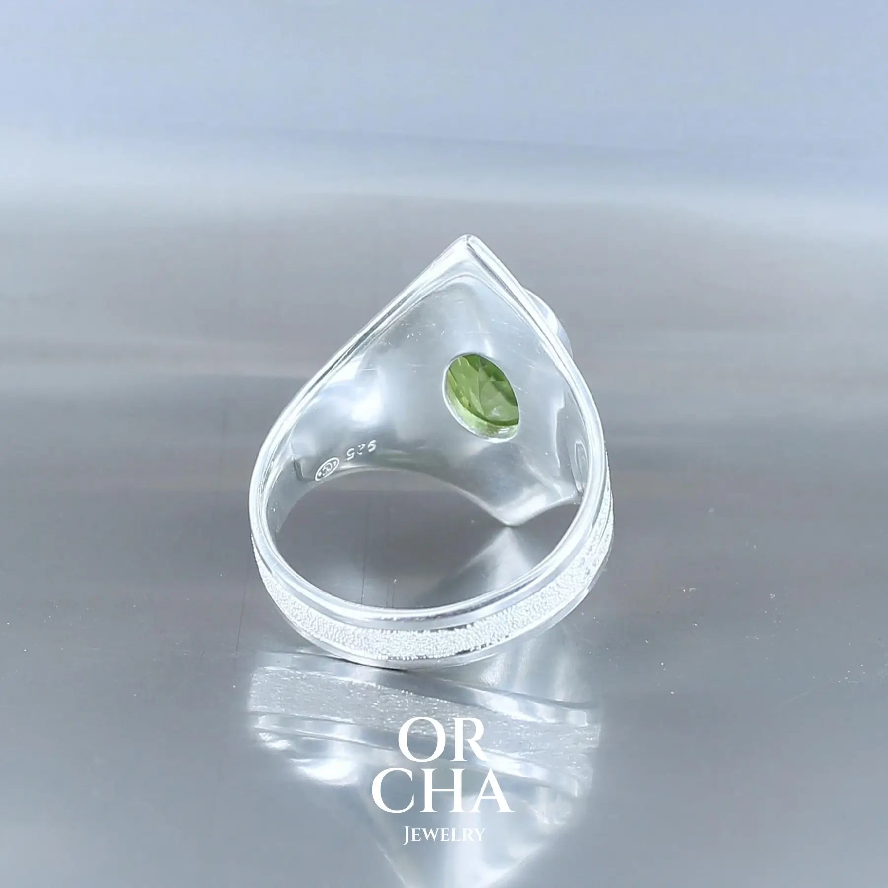 Bague en argent avec Péridot - Elven