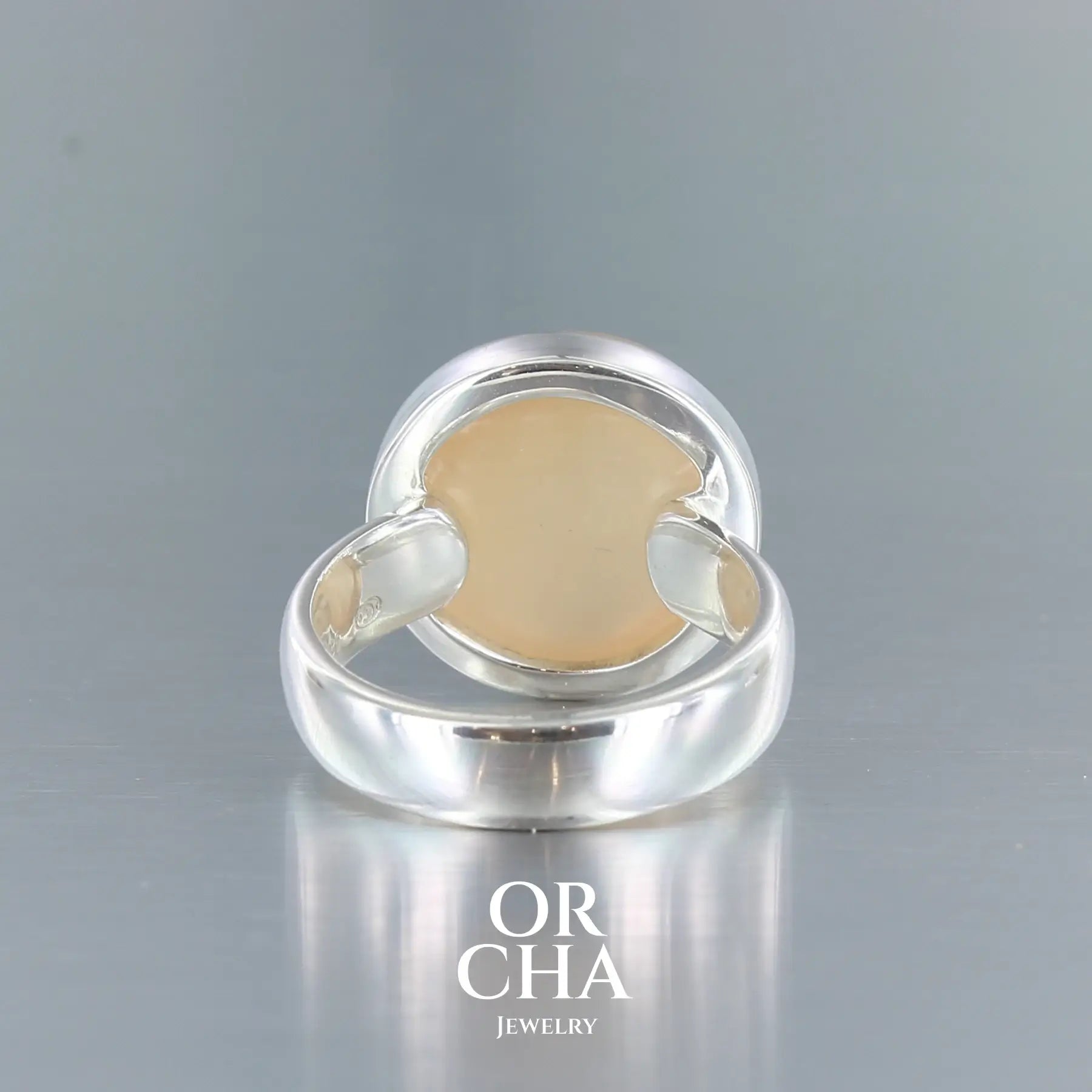 Bague en argent avec Pierre de lune - Essential