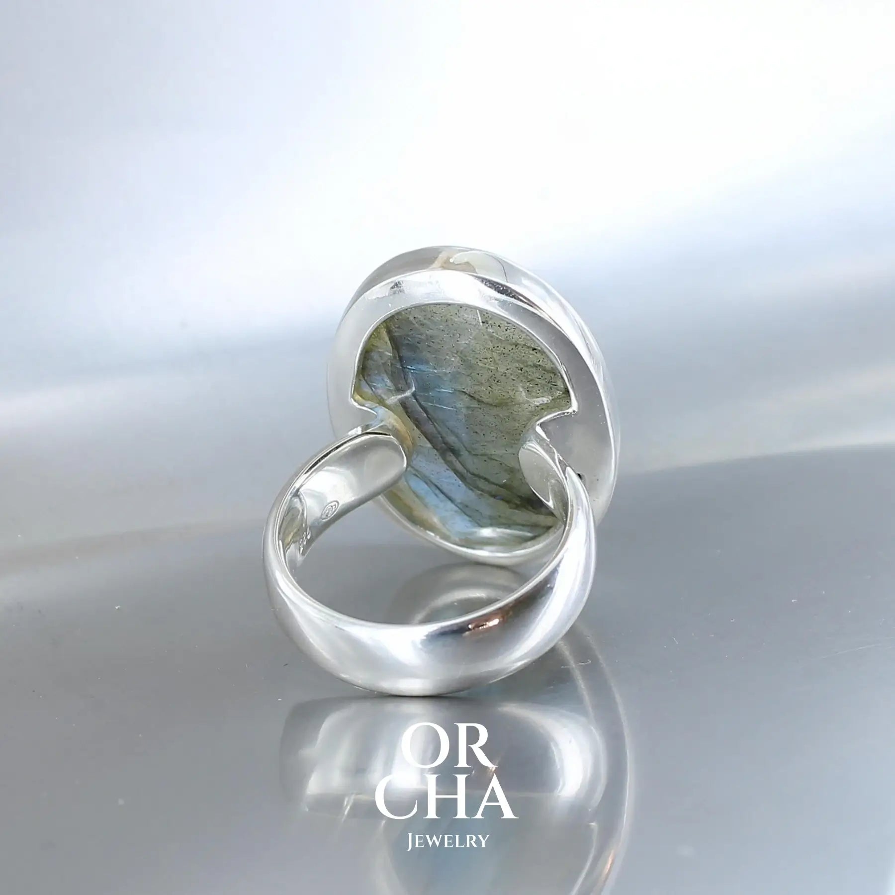 Bague en argent avec Labradorite - Essential