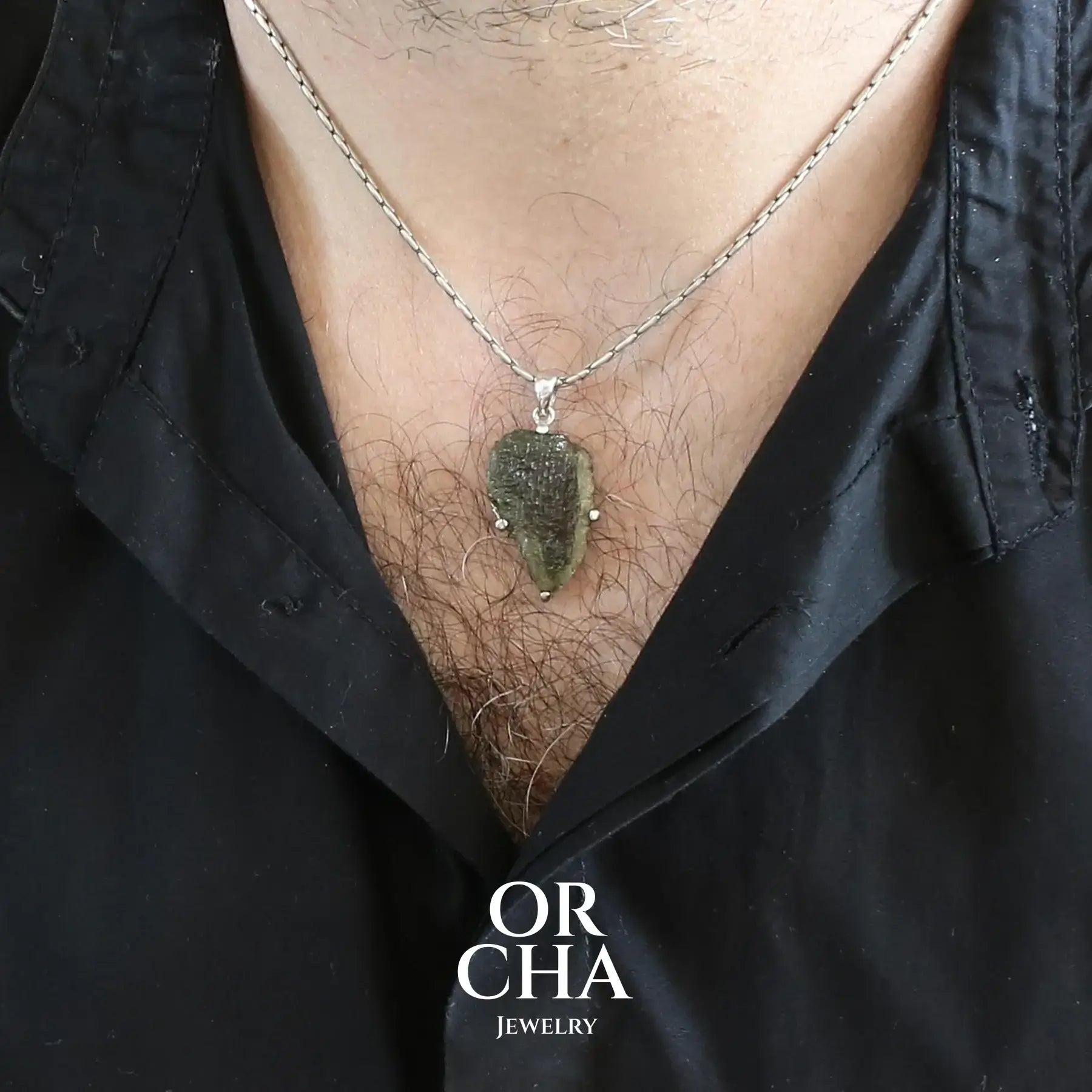 Pendentif en argent avec Moldavite brute - Essential