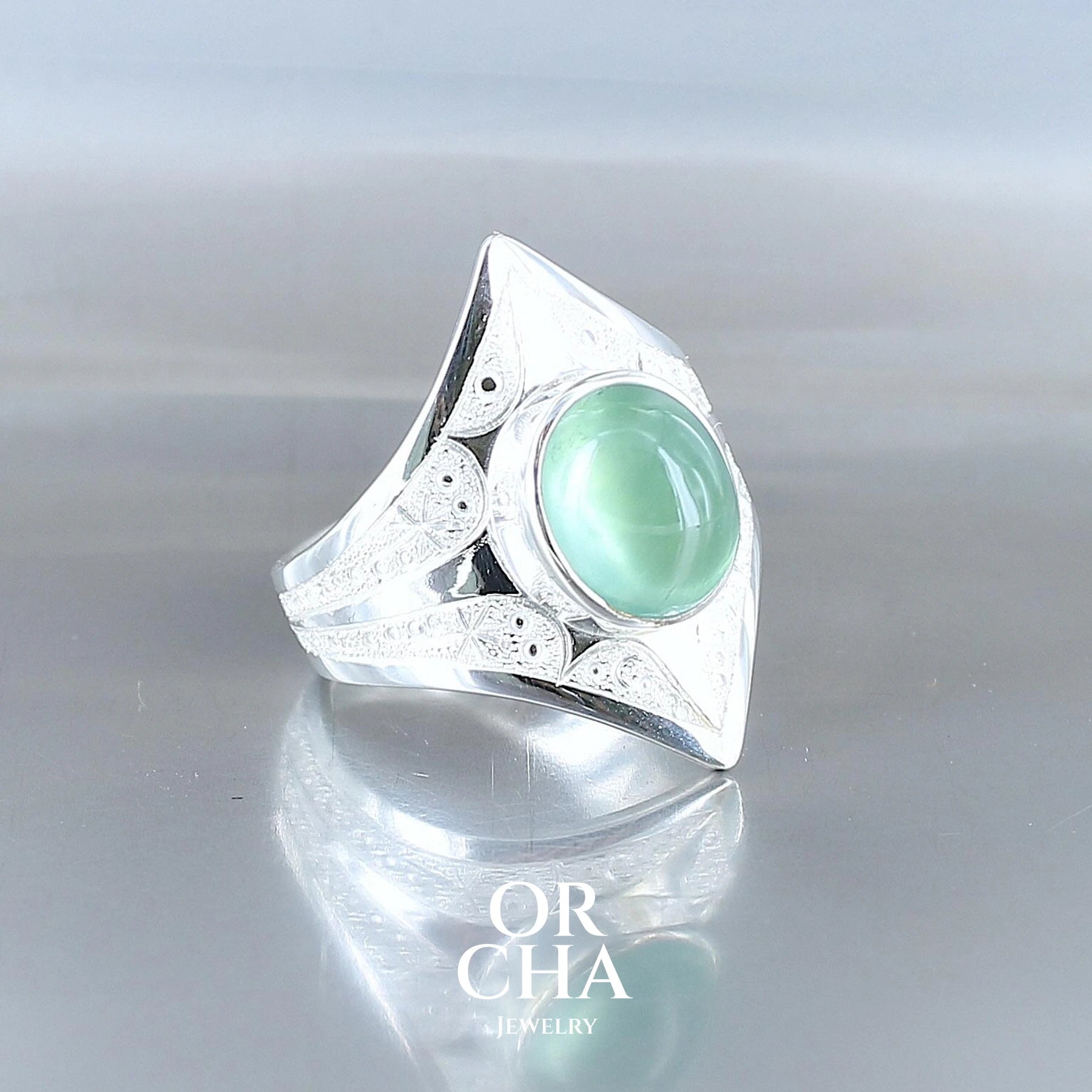 Silver Ring with Prehnite - Elven