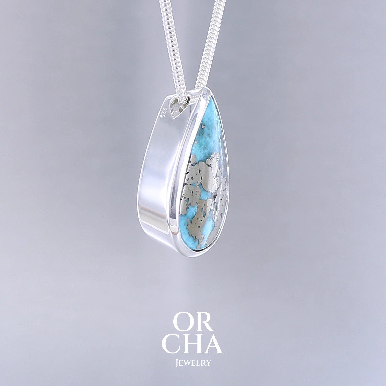 Réservé. Collier solitaire en argent avec Turquoise  - Essential