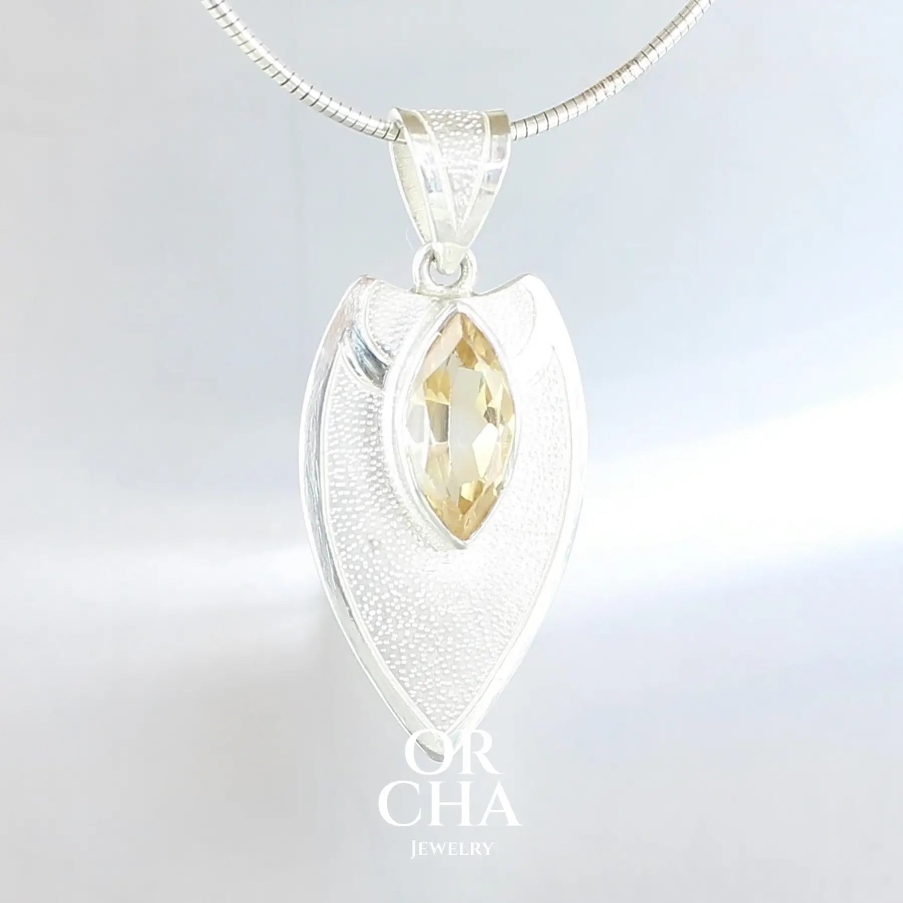 Pendentif en argent avec Citrine - Bastet