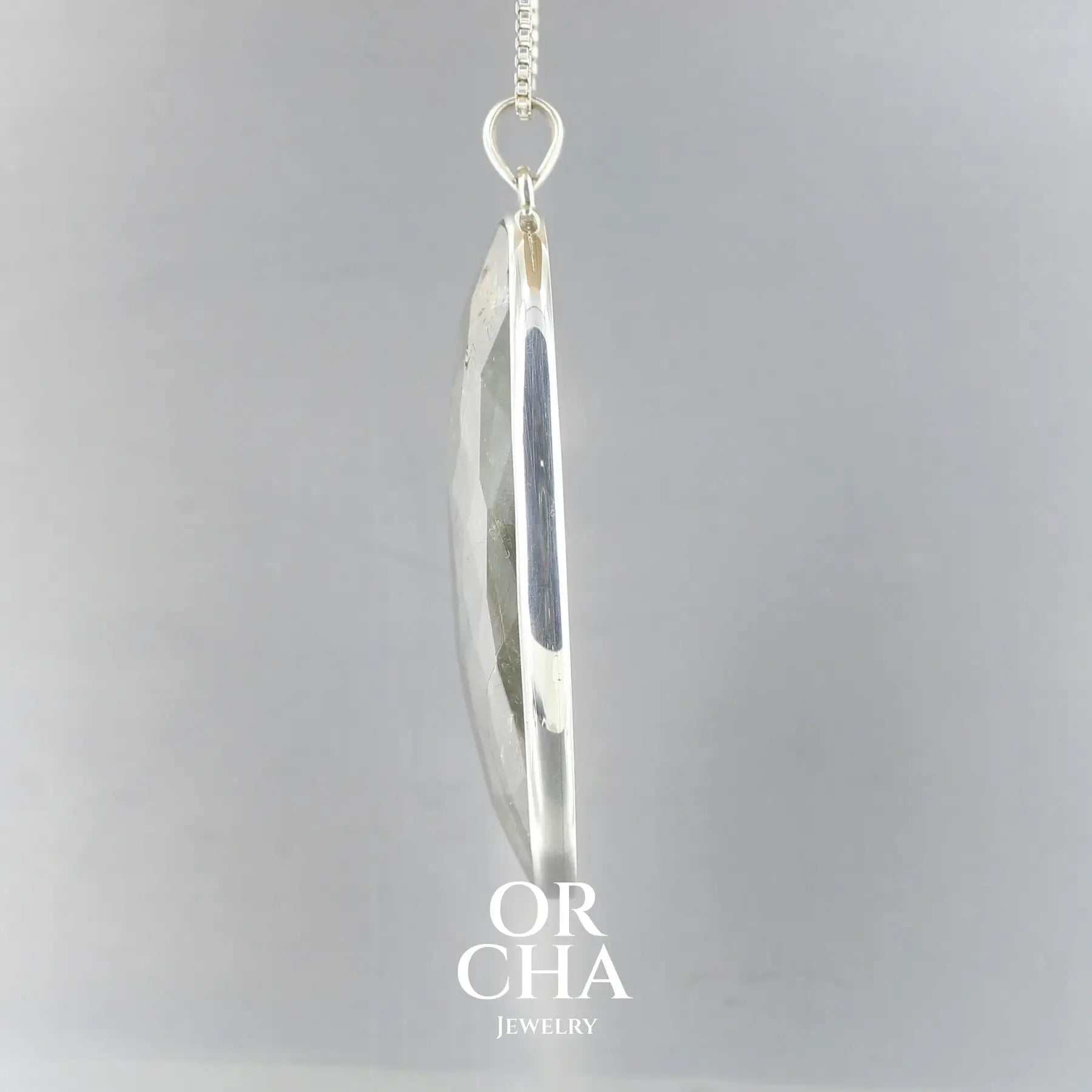 Pendentif en argent avec Labradorite - Essential