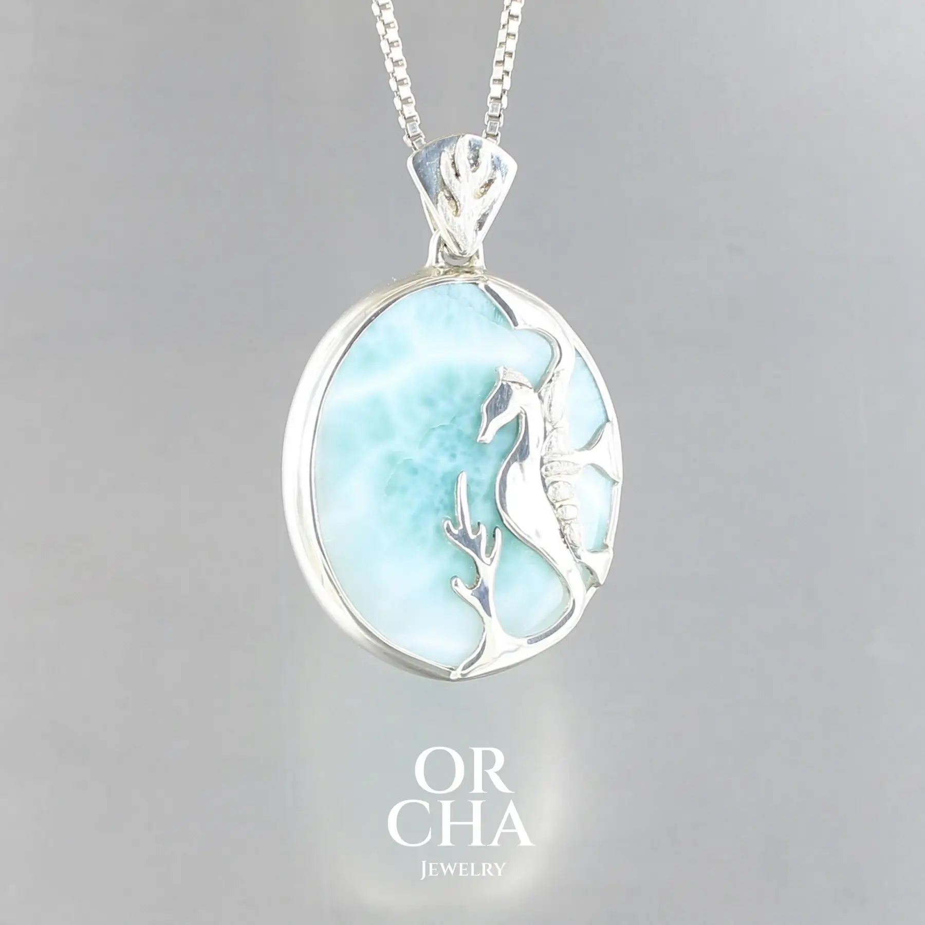 Pendentif hippocampe avec Larimar - Sauvage