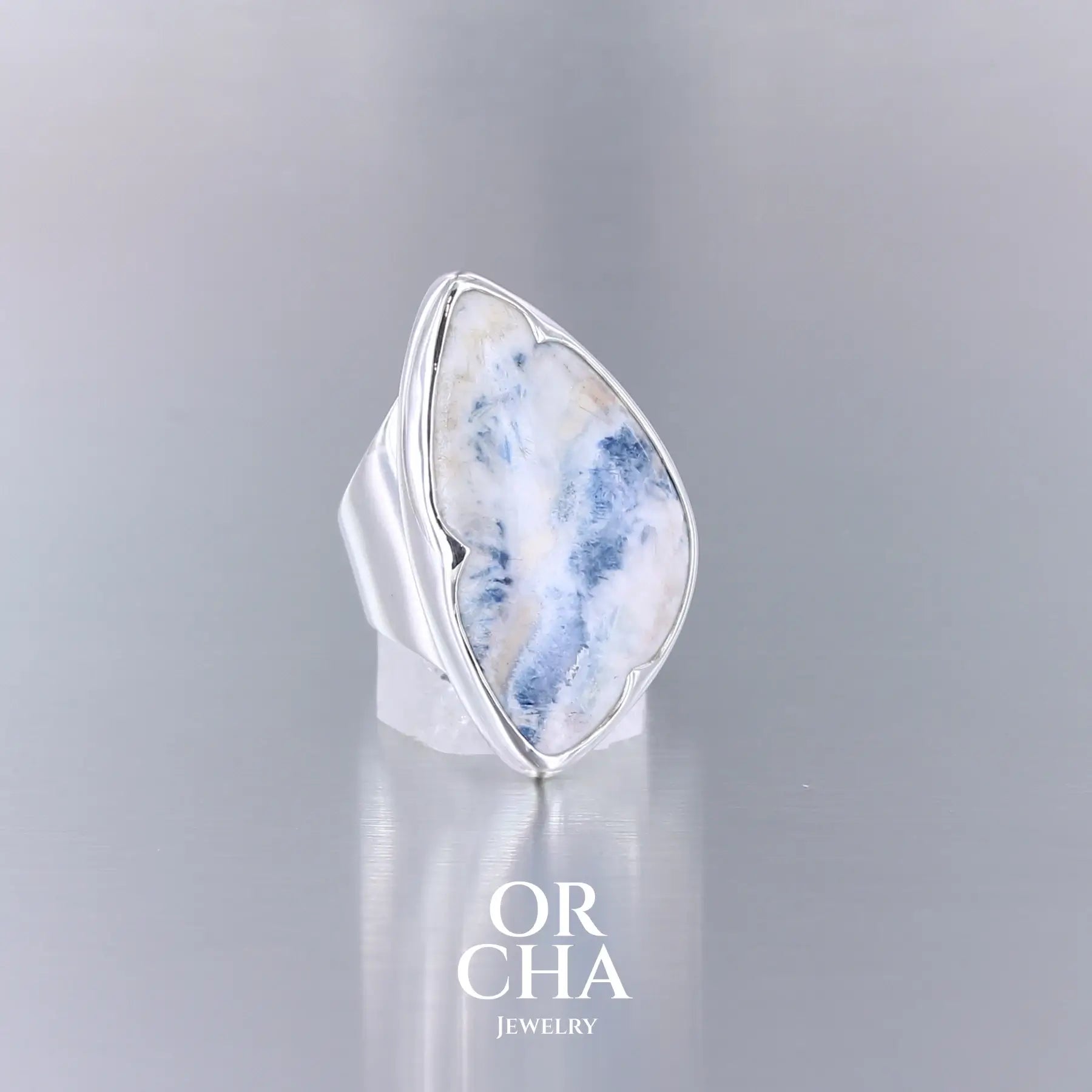 Bague en argent avec Scheelite - Orcha